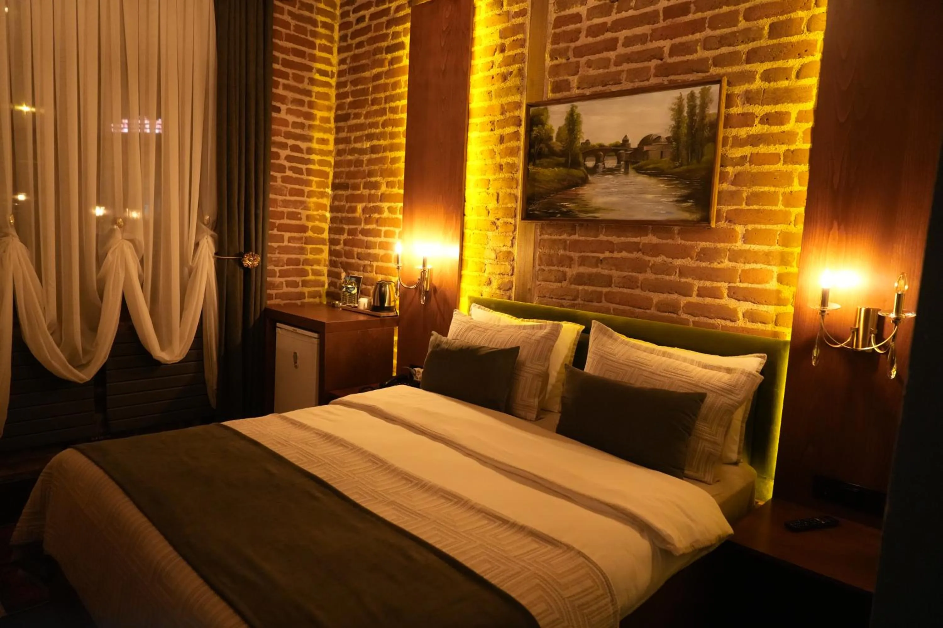 Bed in Mihman Konak Hotel