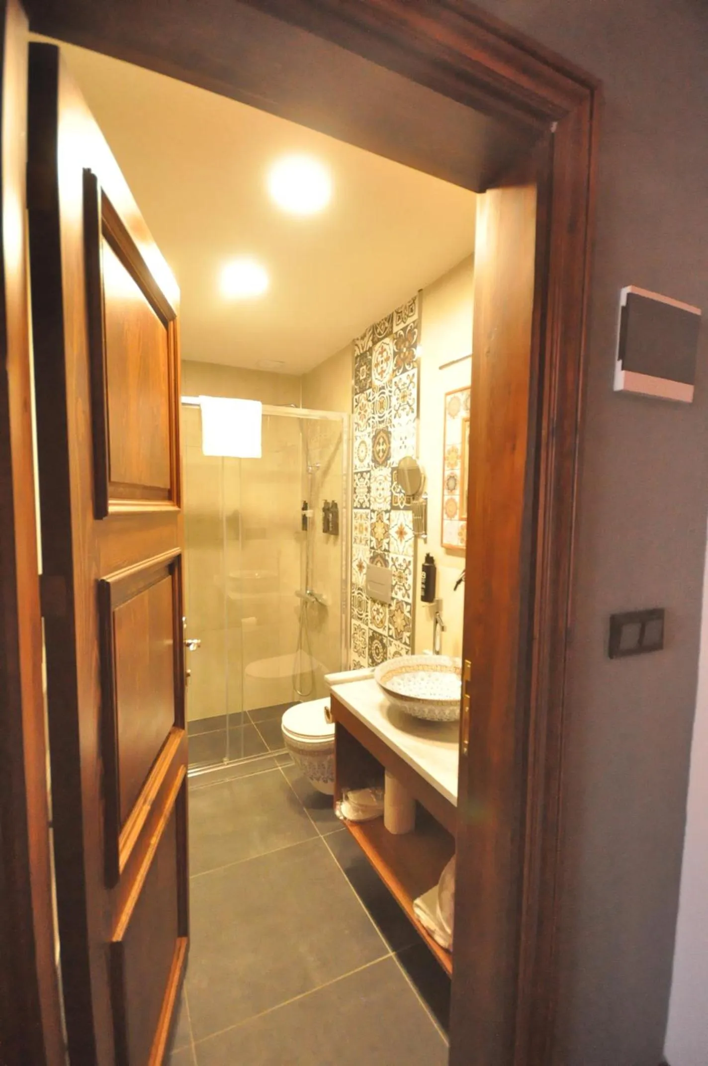 Shower in Mihman Konak Hotel