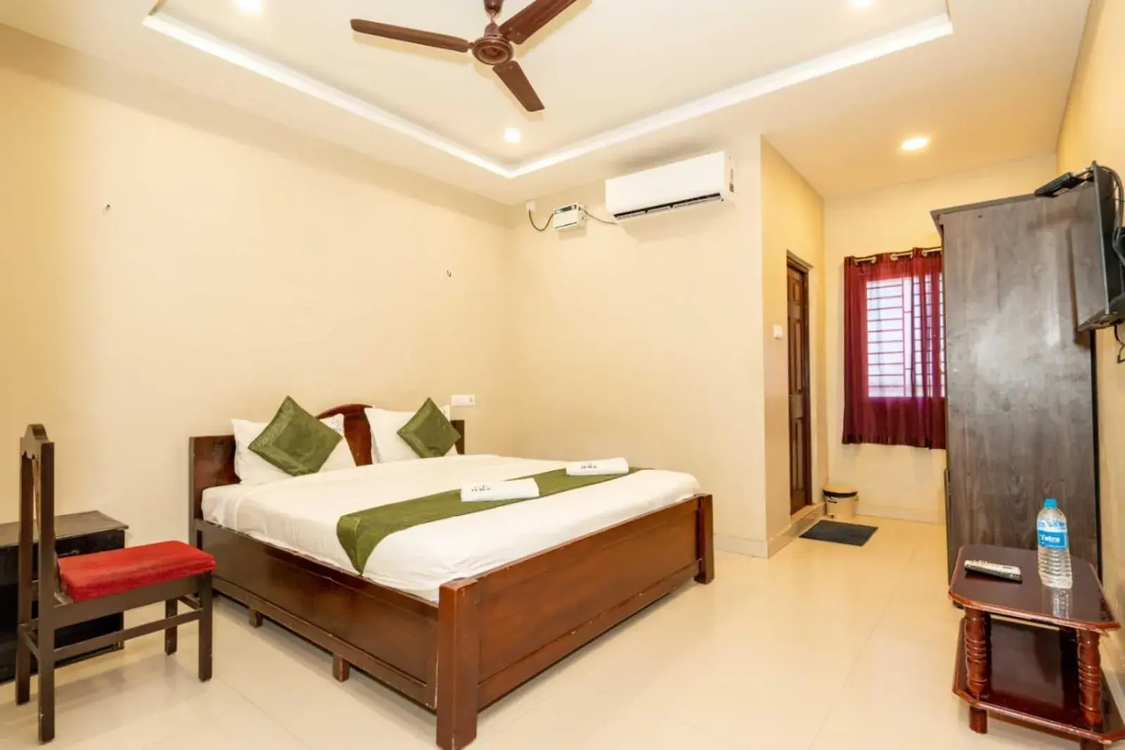 Standard Double Room in Hotel Ramleela Standard Double Room in Hotel Ramleela