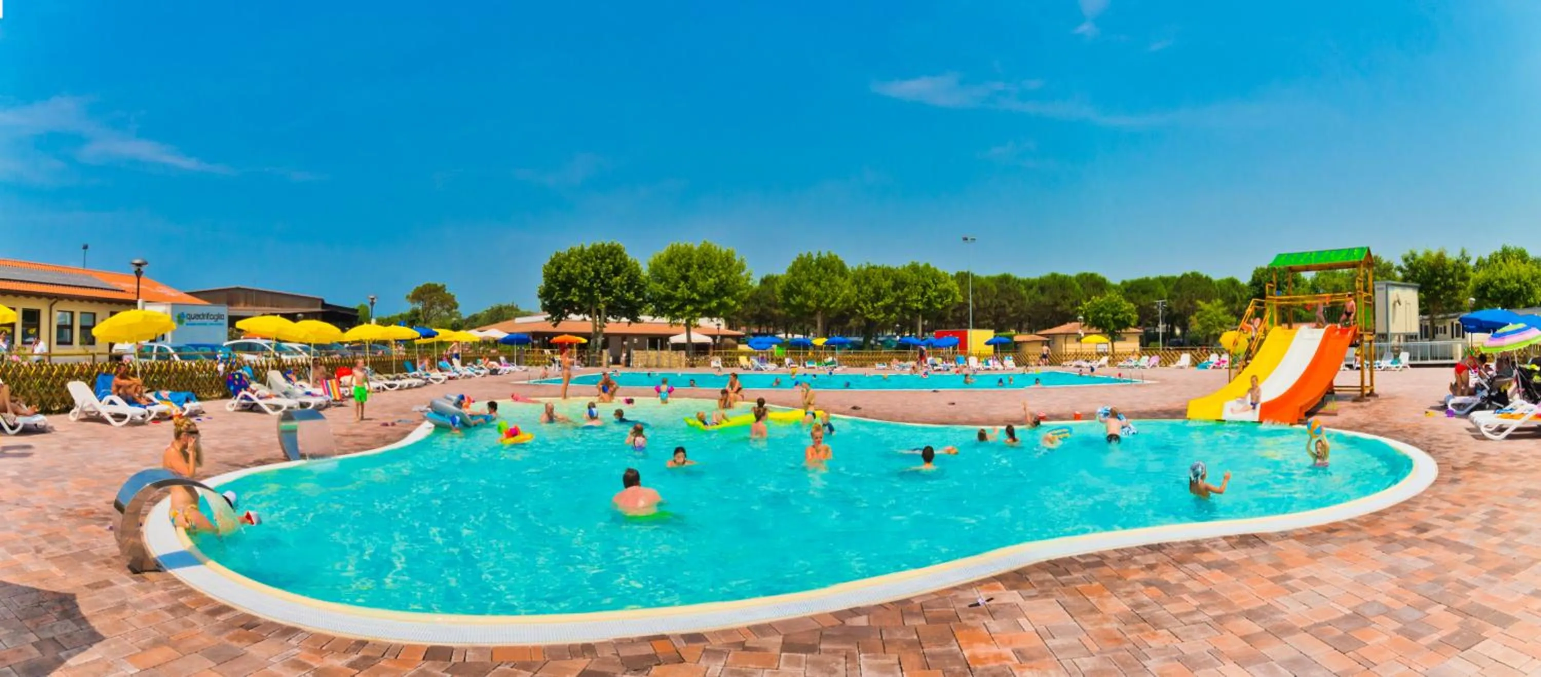 Swimming pool in Campeggio del Garda