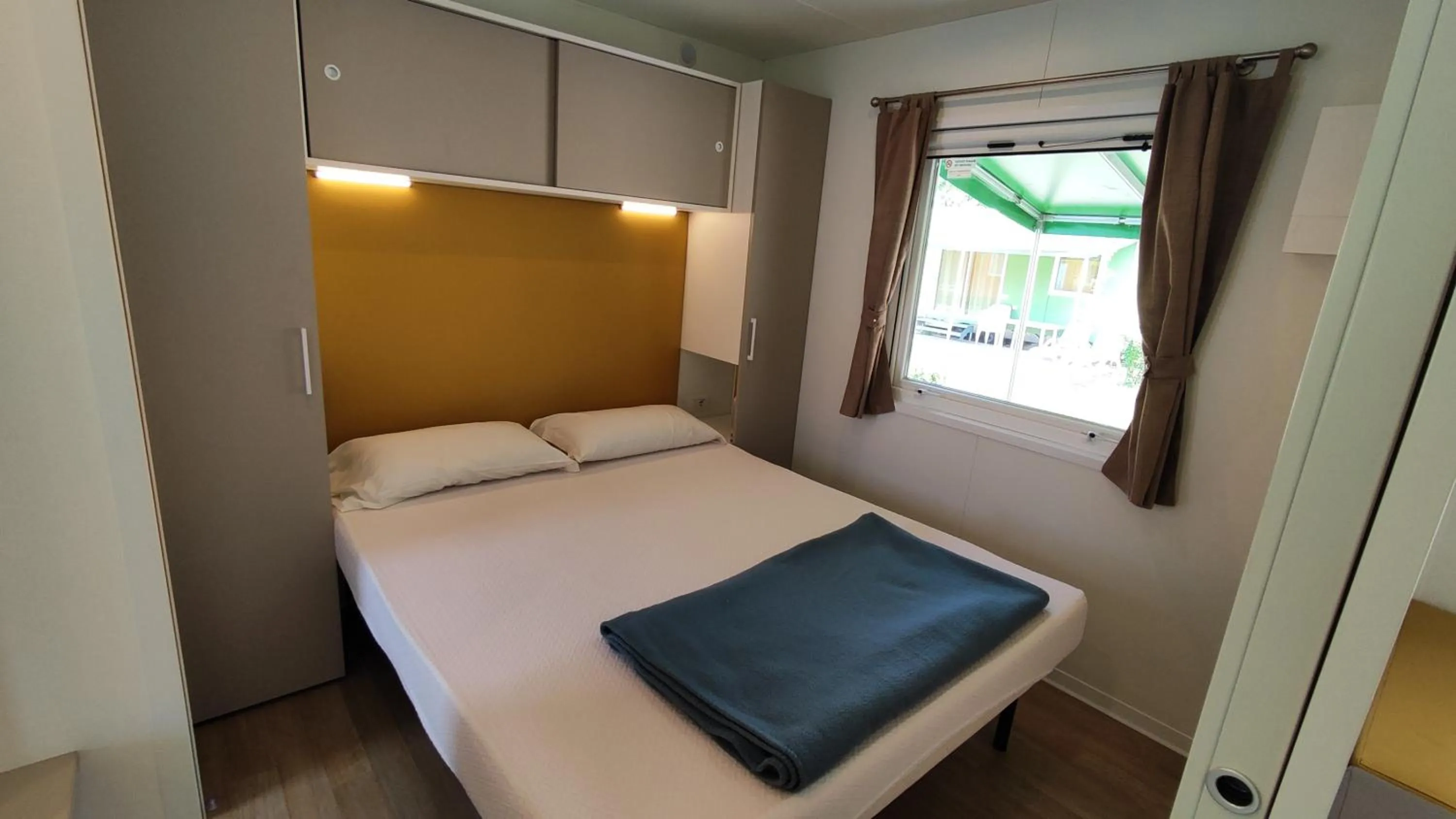 Bed in Campeggio del Garda