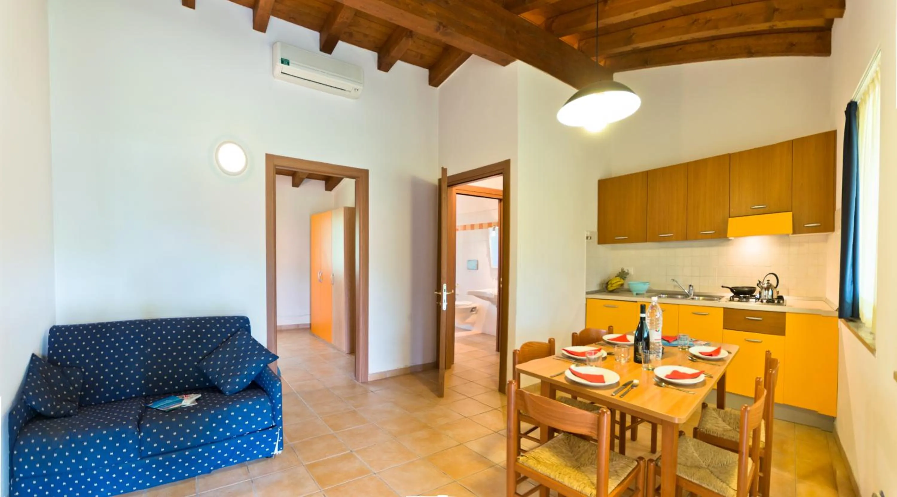Dining area in Campeggio del Garda