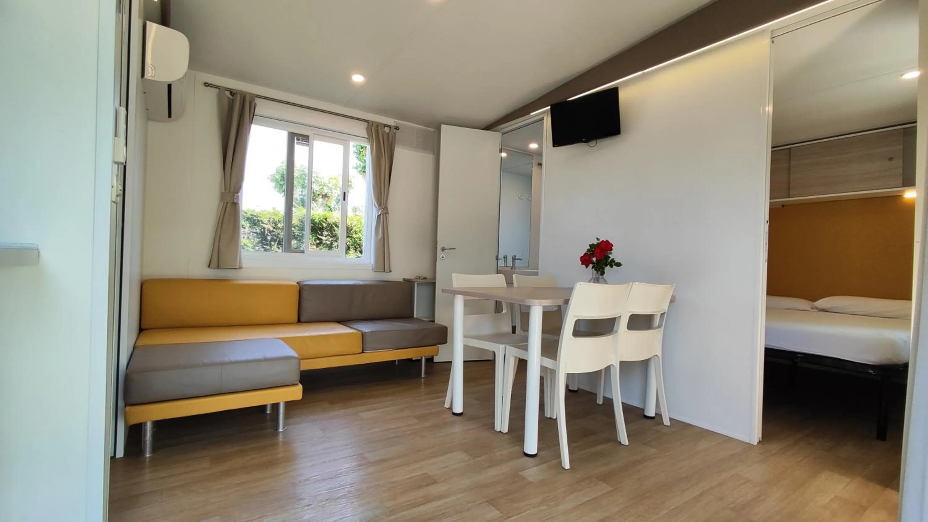 Bed in Campeggio del Garda