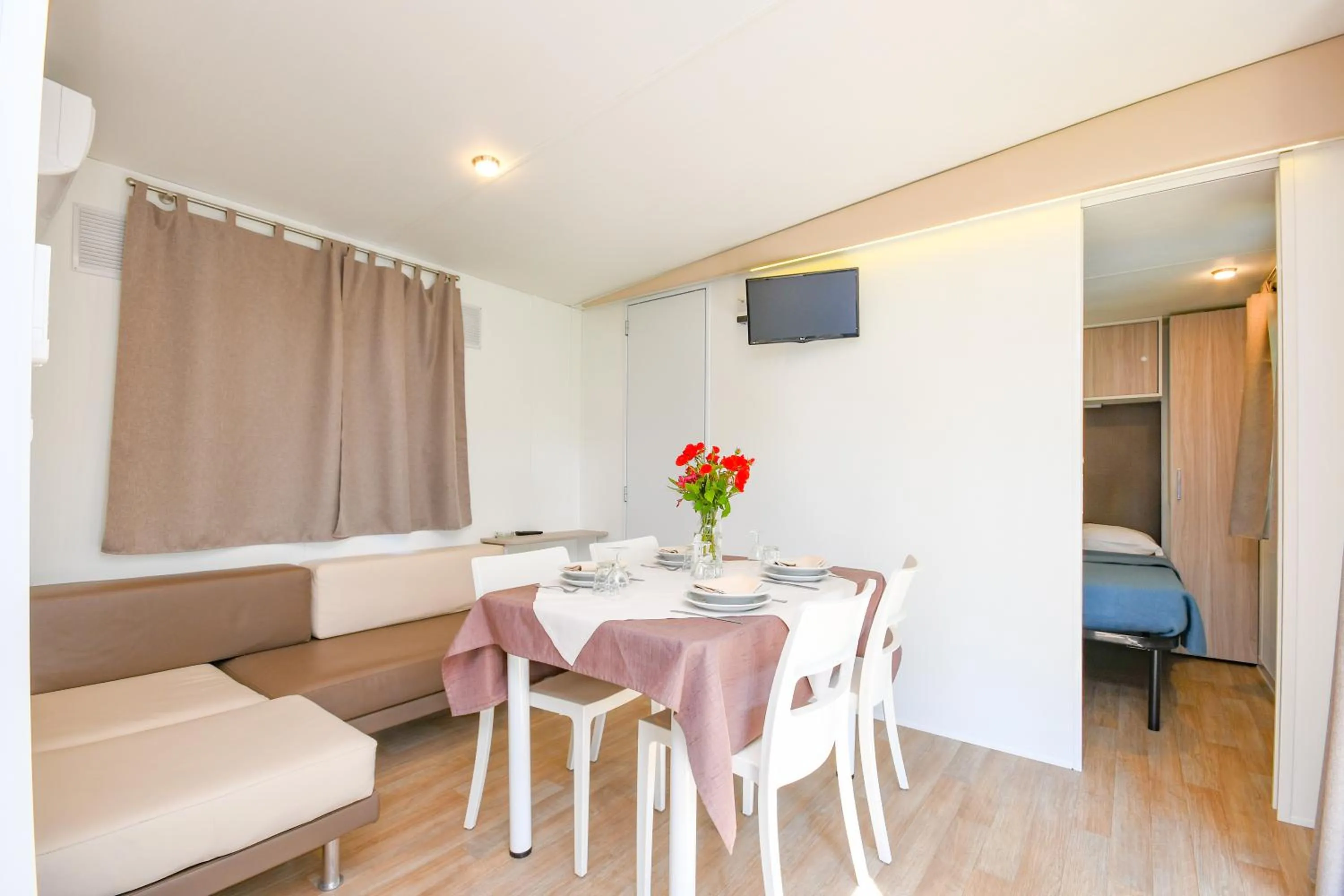 Bed in Campeggio del Garda