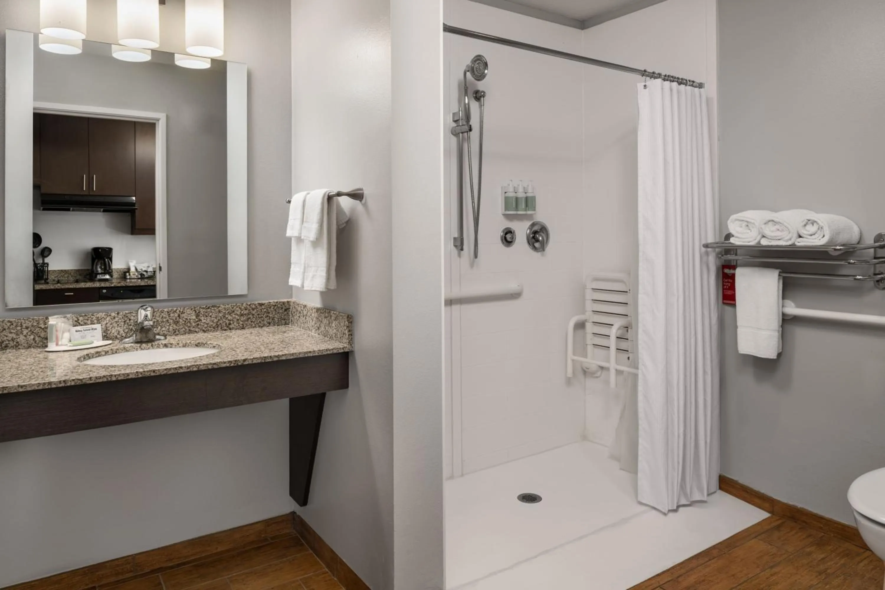 Bathroom in TownePlace Suites by Marriott Salt Lake City-West Valley