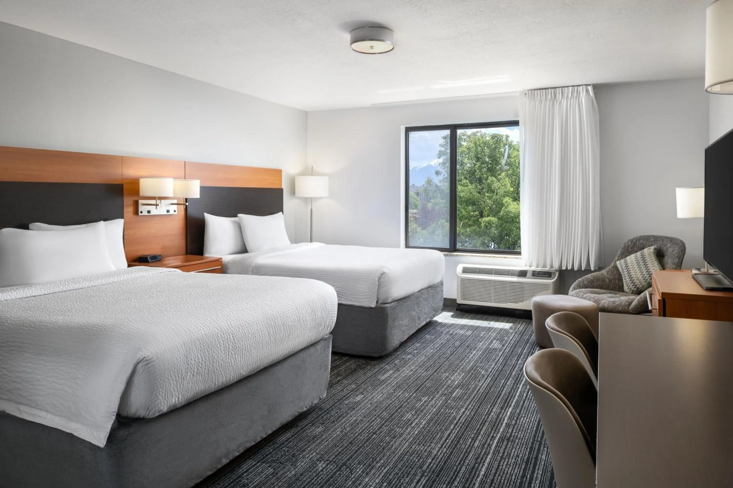 Photo of the whole room, Bed in TownePlace Suites by Marriott Salt Lake City-West Valley