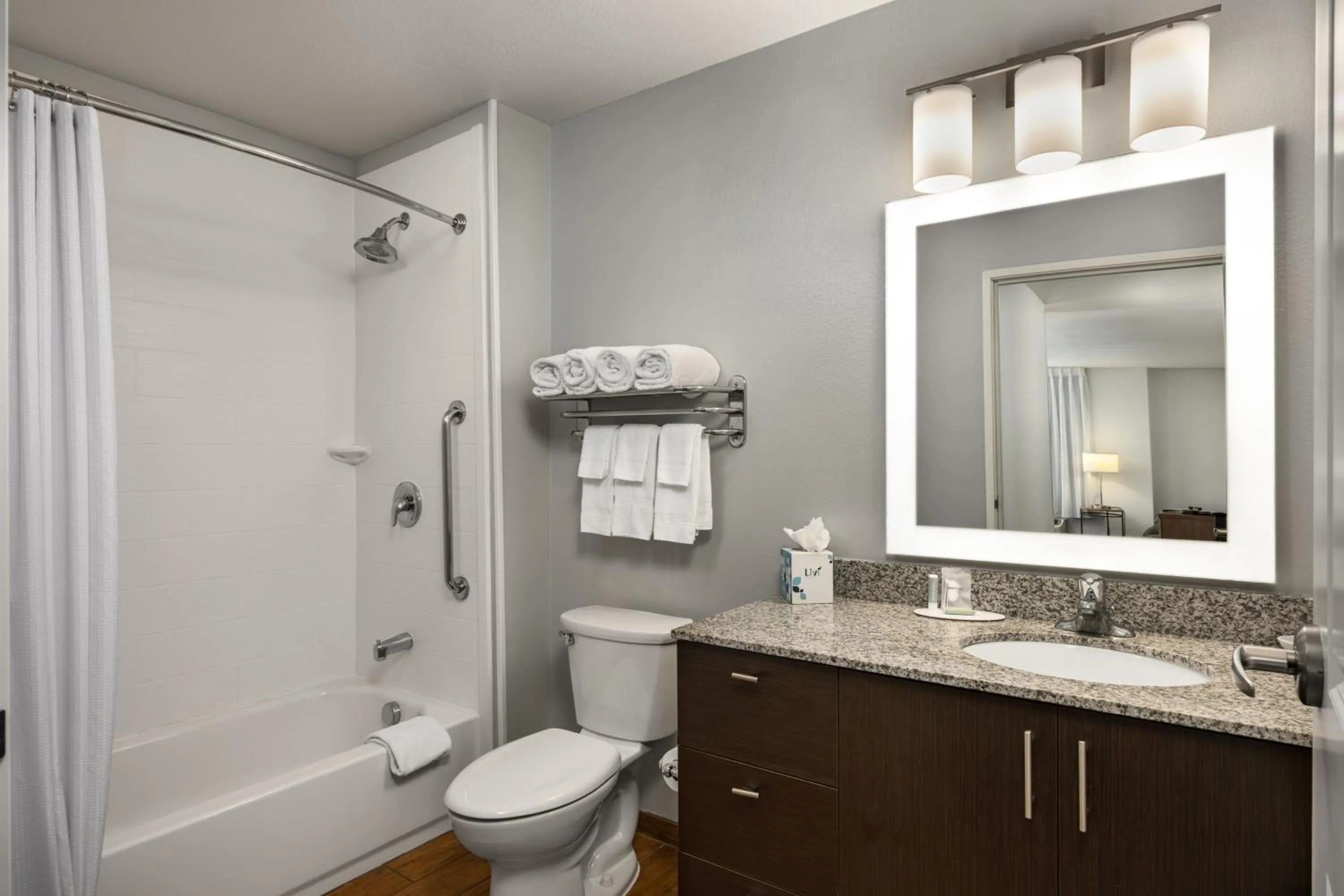 Bathroom in TownePlace Suites by Marriott Salt Lake City-West Valley