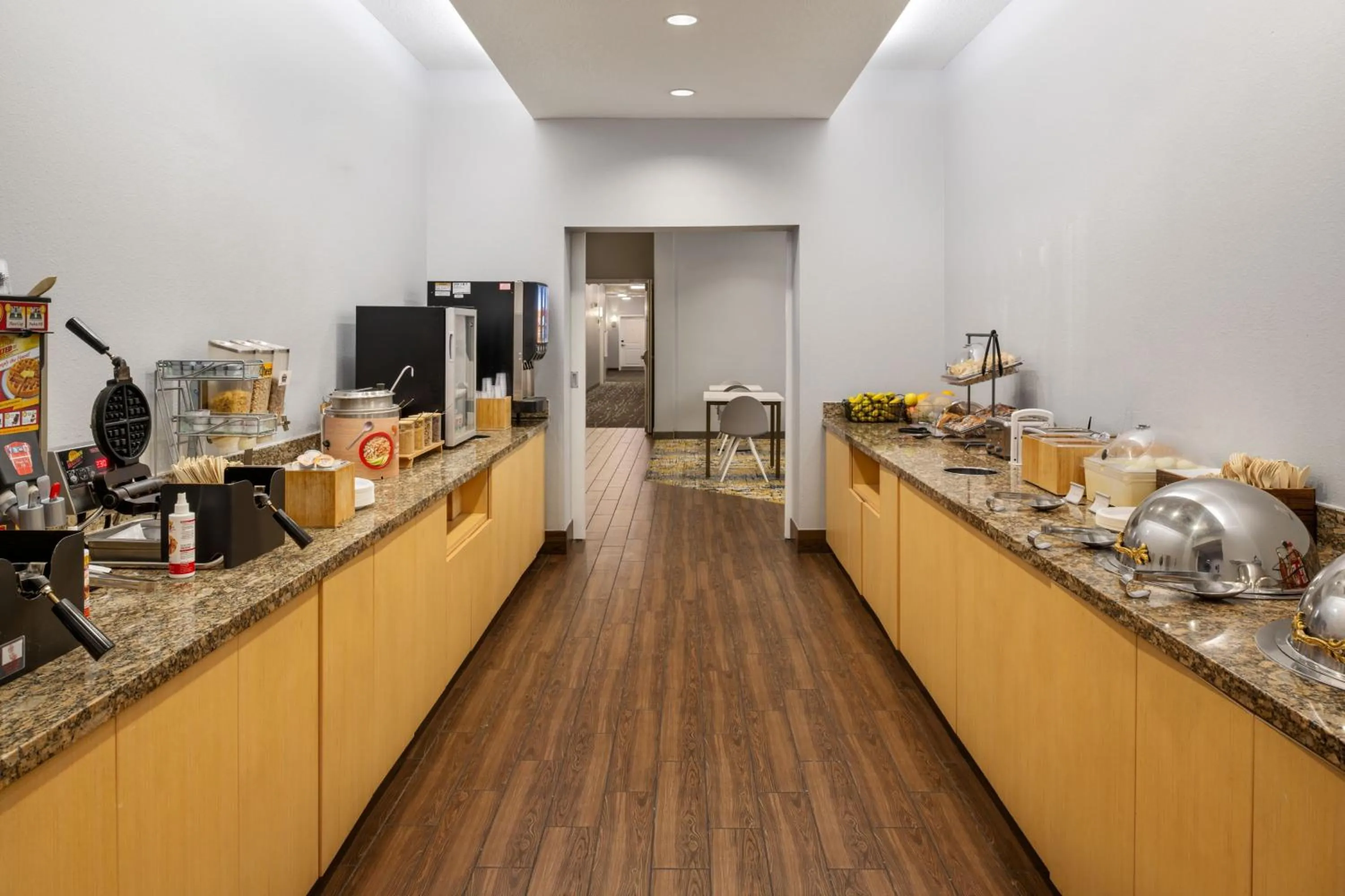 Breakfast in TownePlace Suites by Marriott Salt Lake City-West Valley