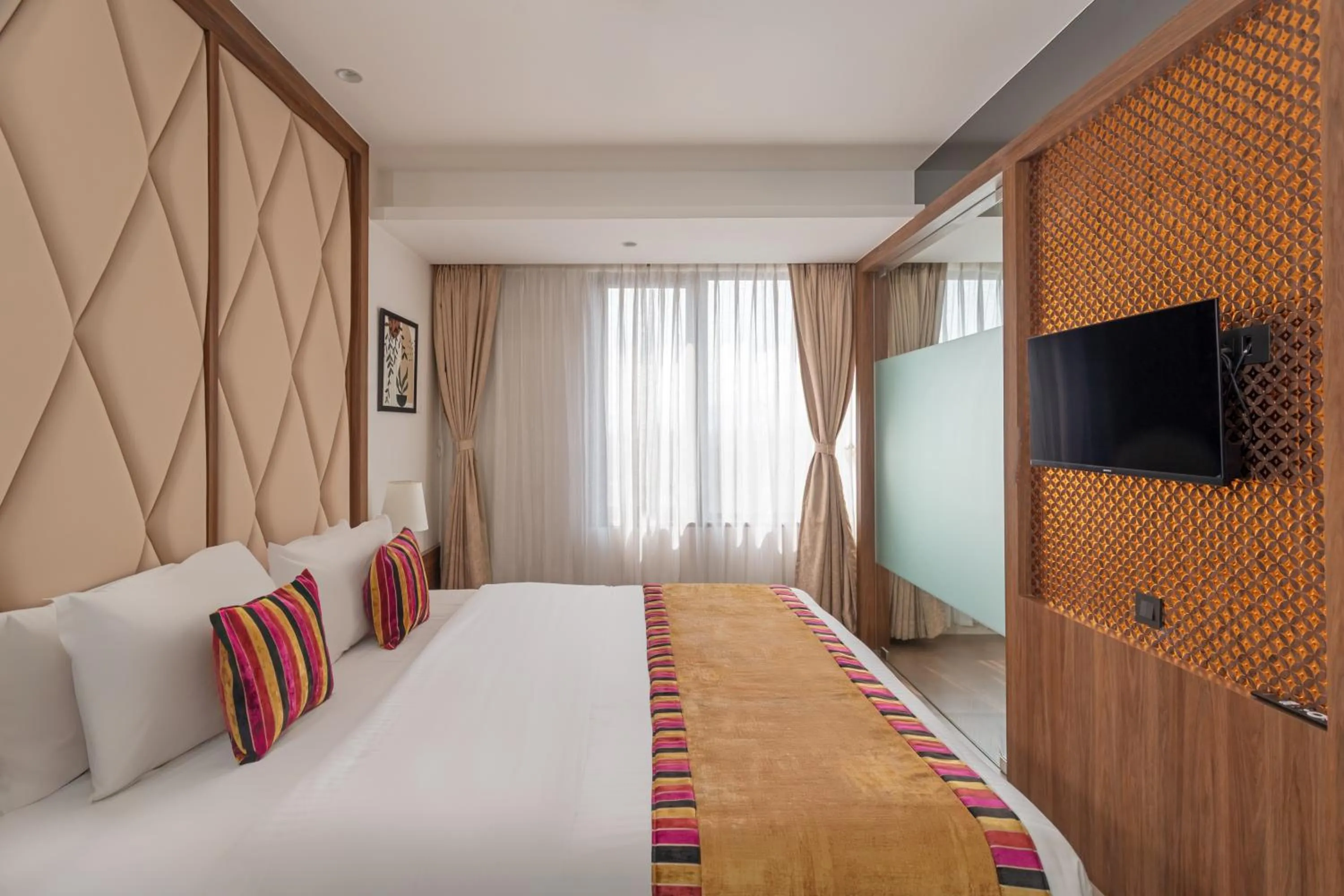 Bedroom, Bed in Hill Berry - A SoVo Hotel