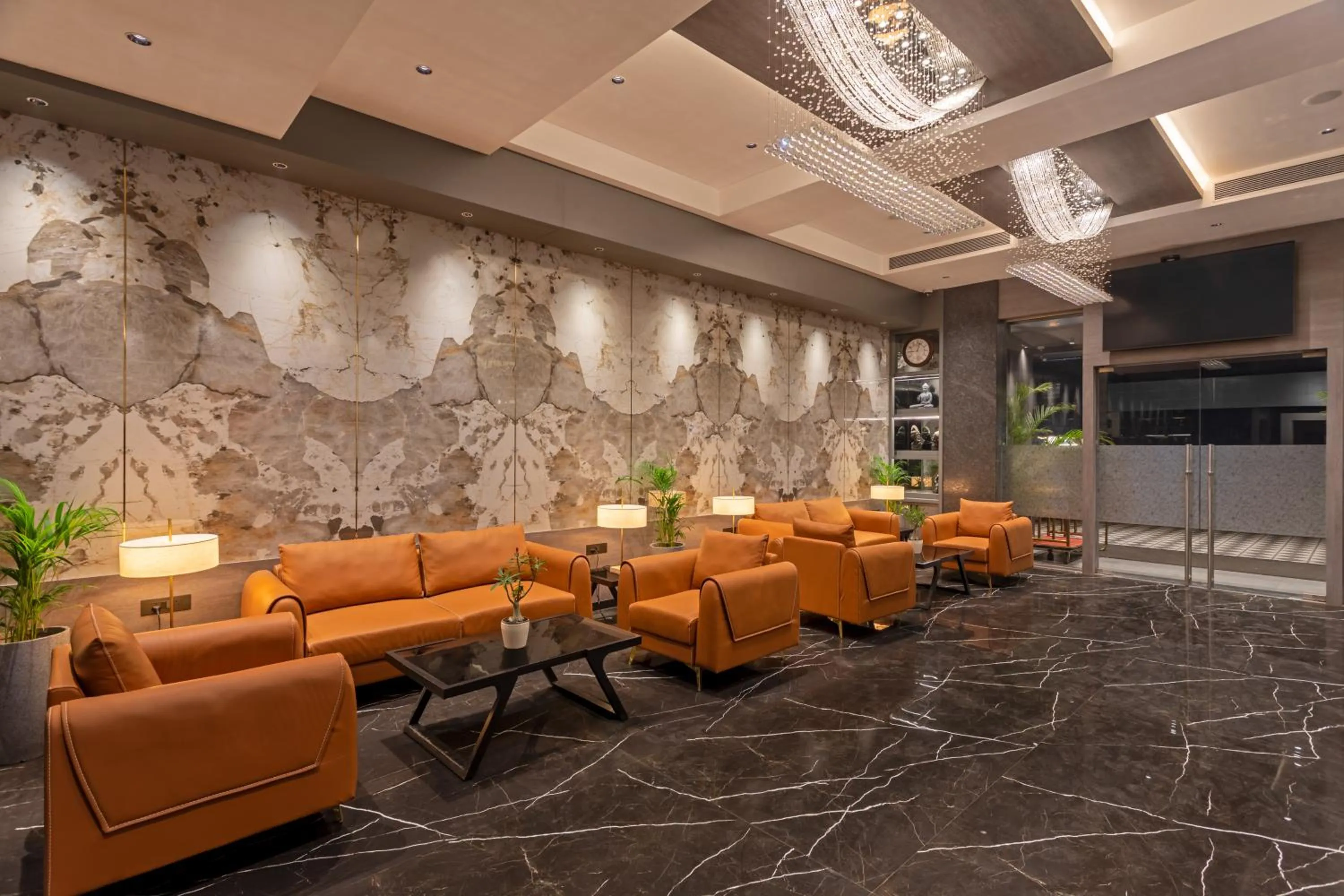 Lobby or reception in Hill Berry - A SoVo Hotel