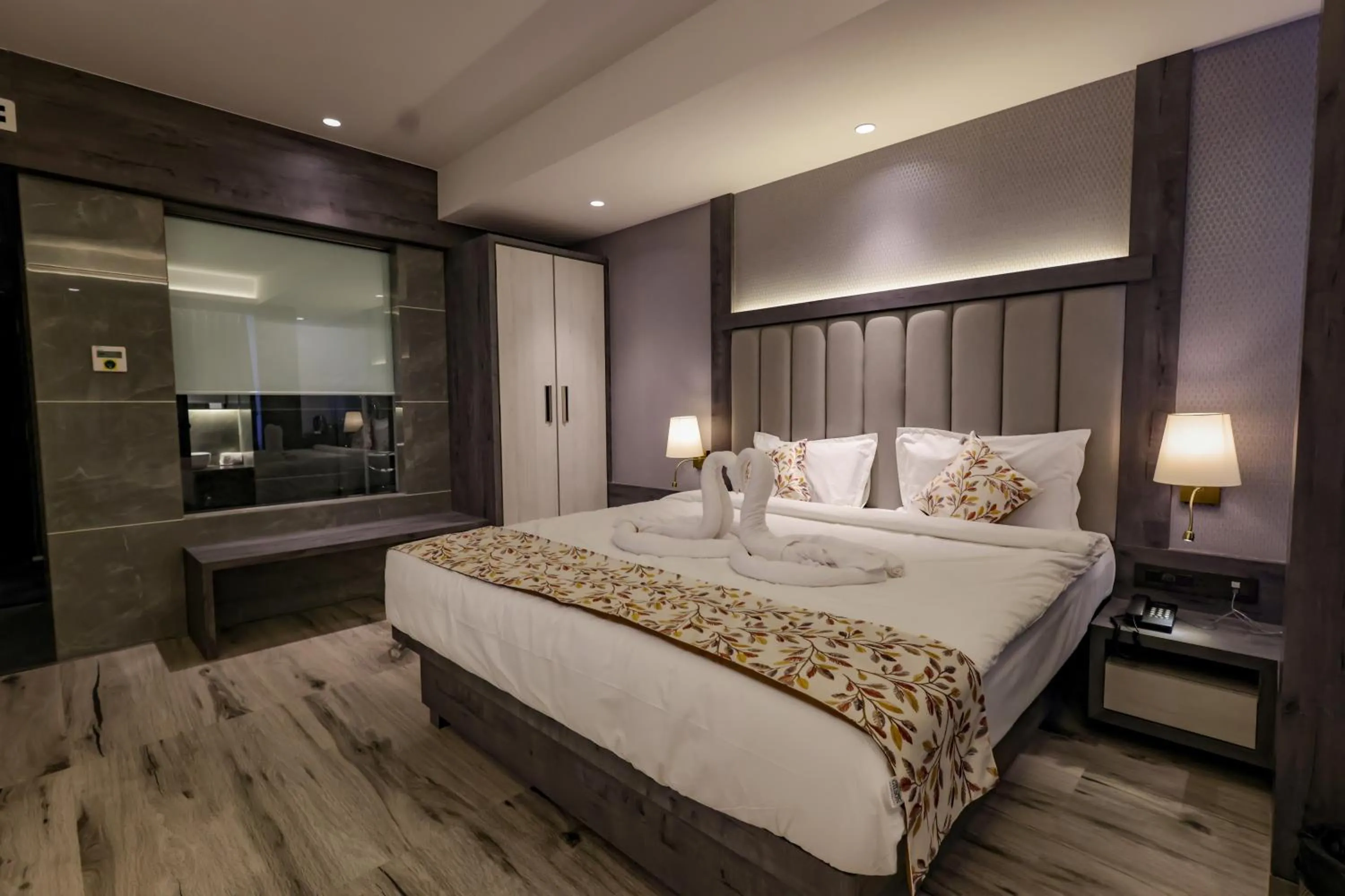 Photo of the whole room, Bed in Hotel Hillberry