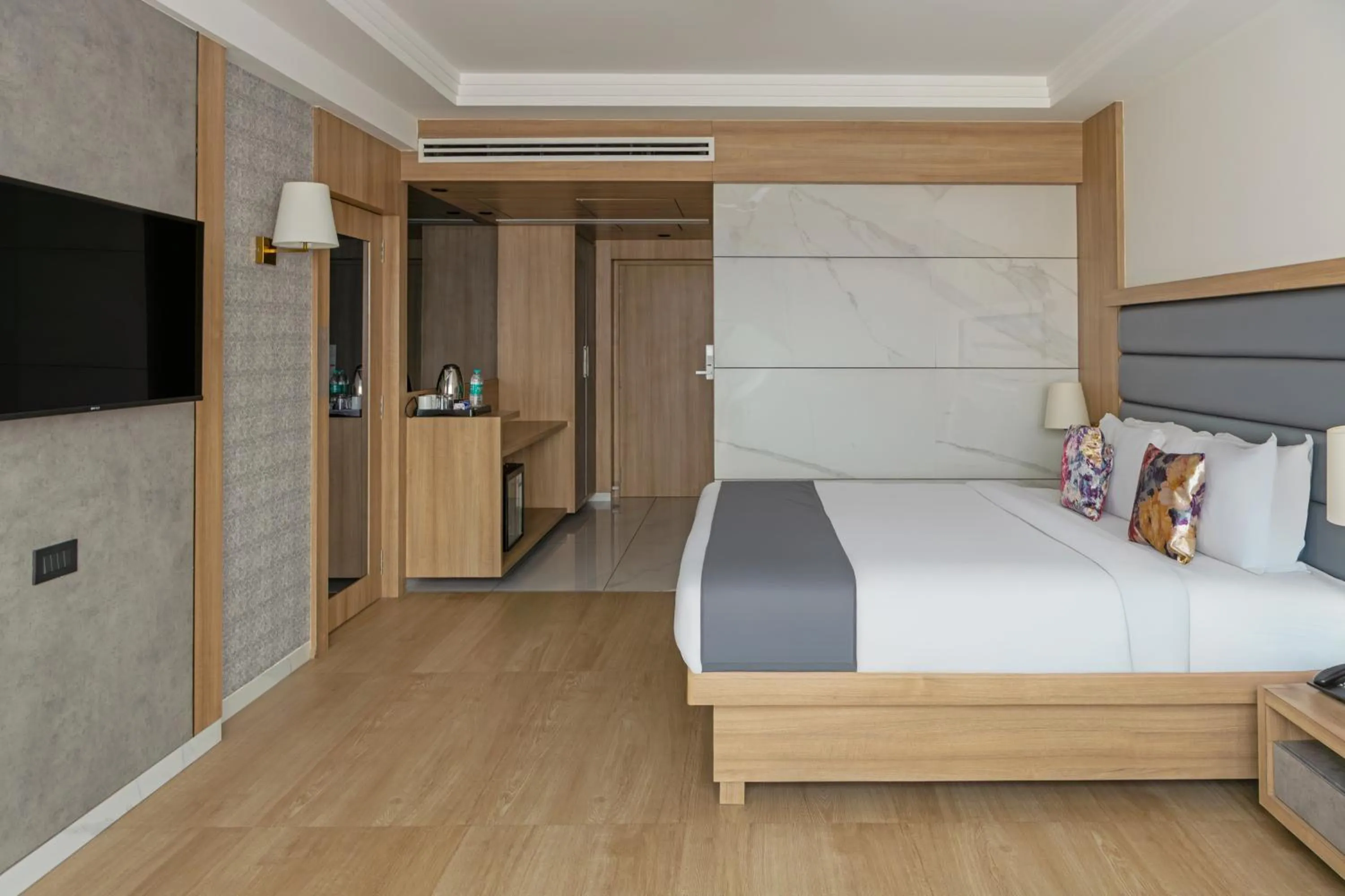 Bedroom, Bed in Hill Berry - A SoVo Hotel