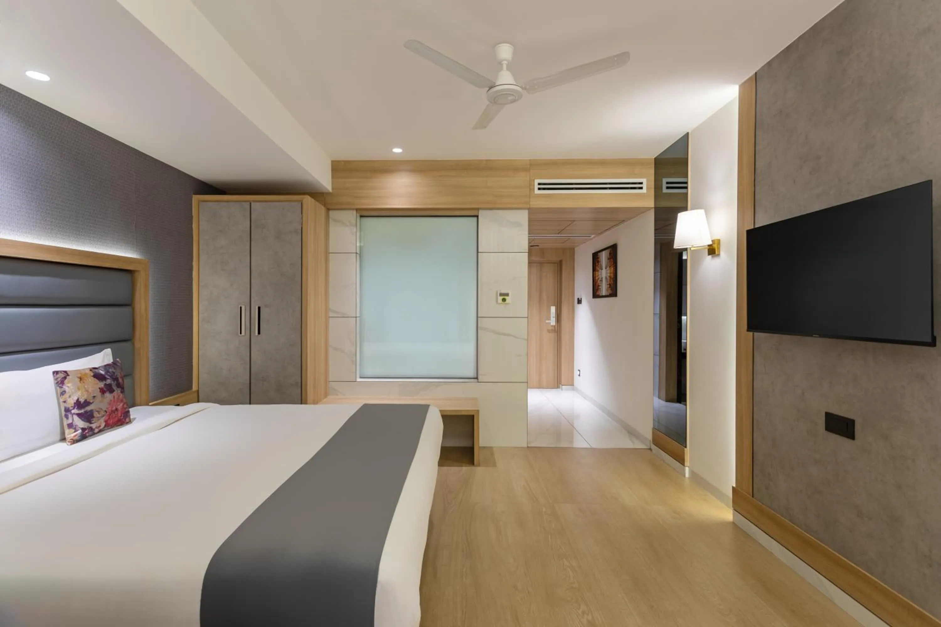 Bedroom, Bed in Hill Berry - A SoVo Hotel