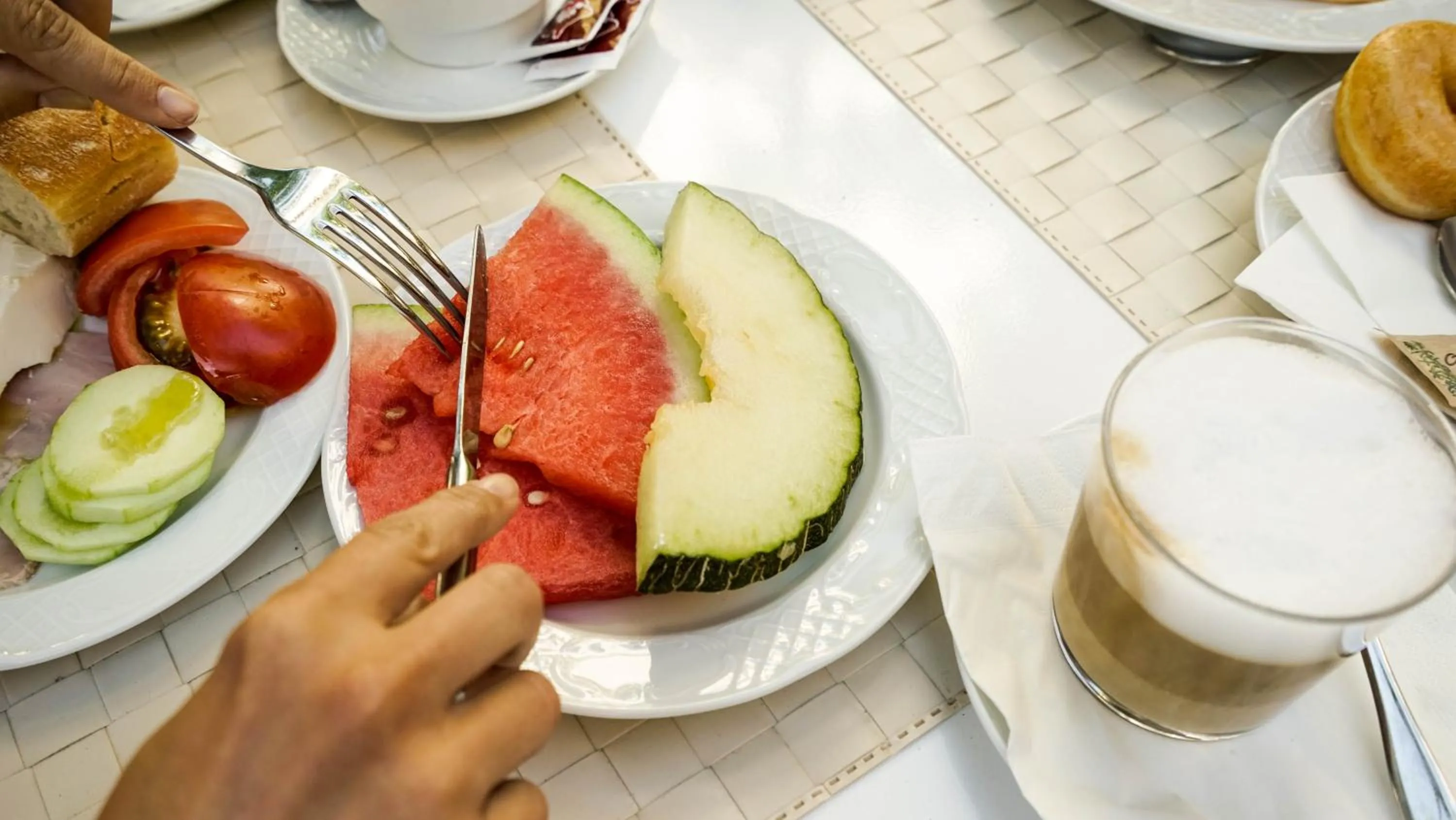 Restaurant/places to eat in Houm Nets - Adults Only