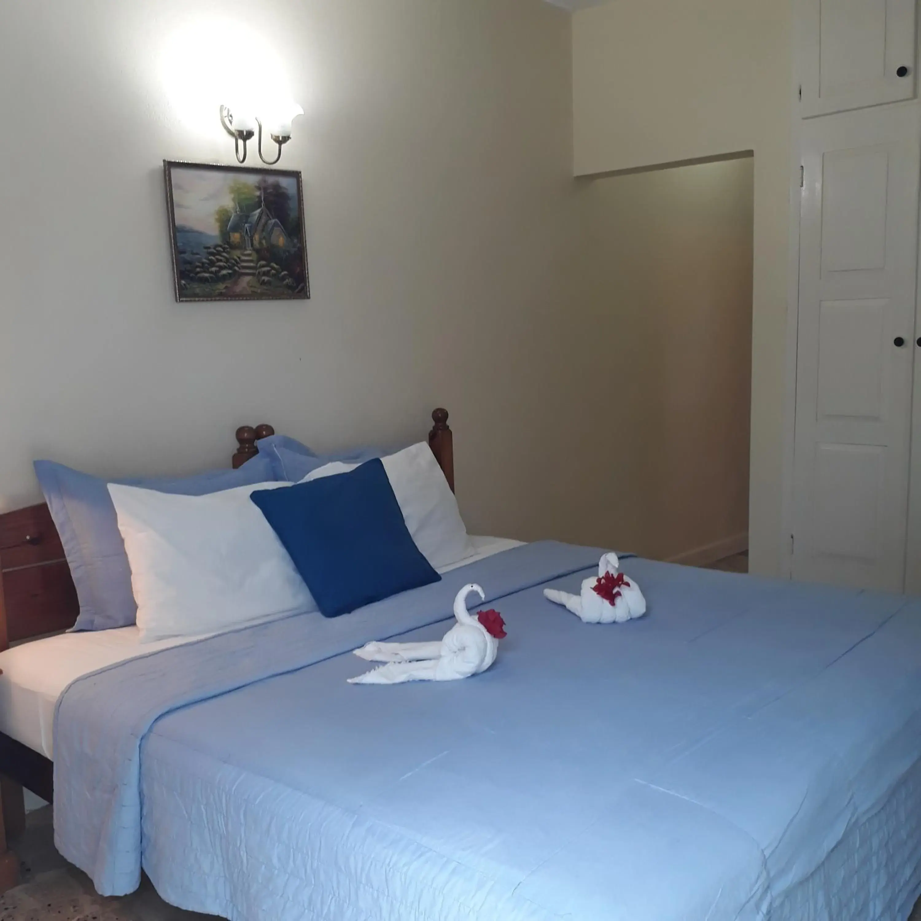 Double Room in Paradise Inn Double Room in Paradise Inn