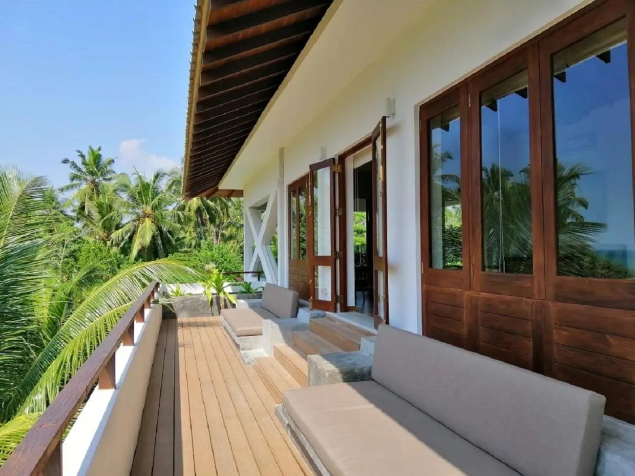 Balcony/Terrace in Calamansi Cove Villas