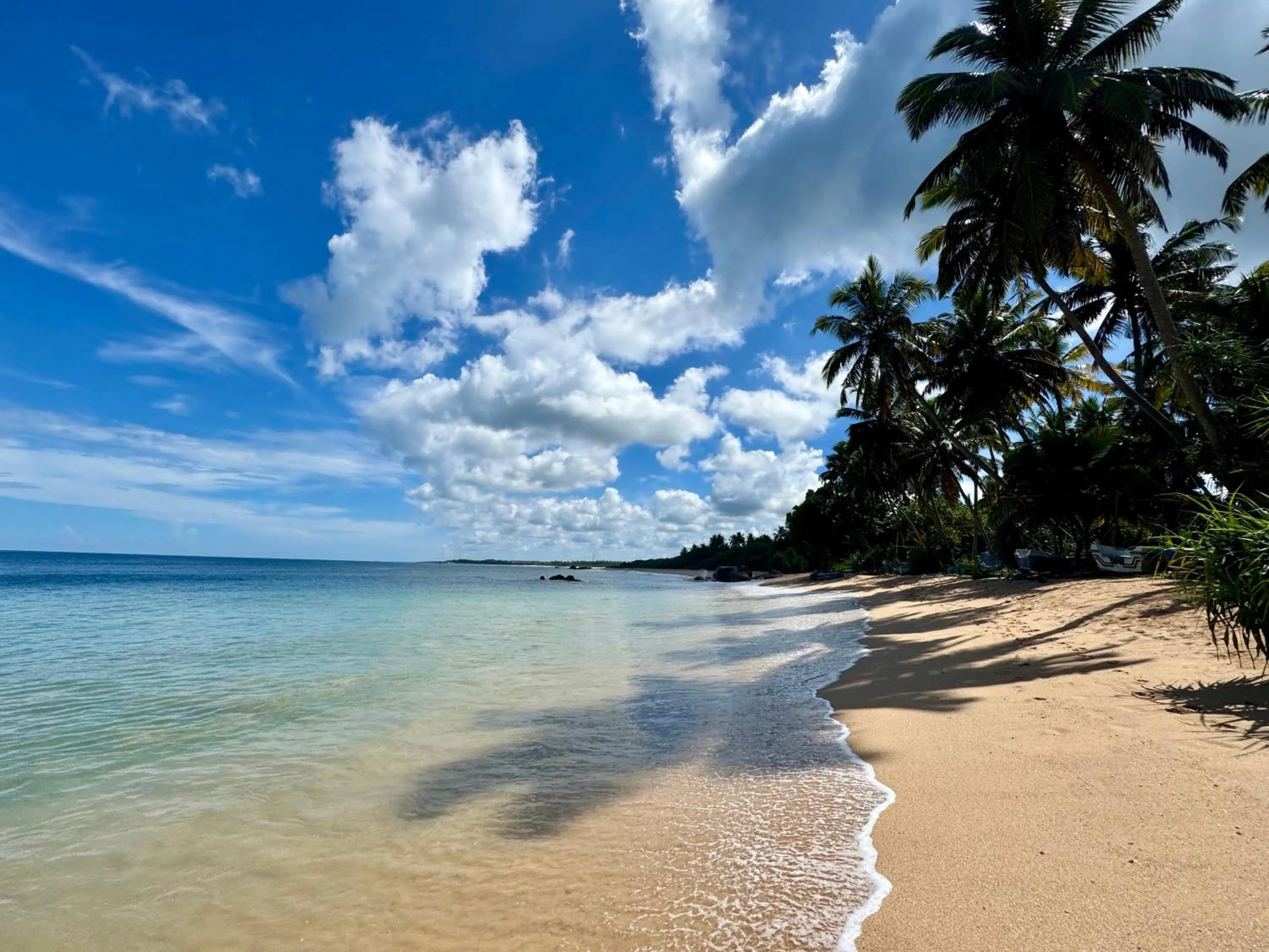Beach in Calamansi Cove Villas