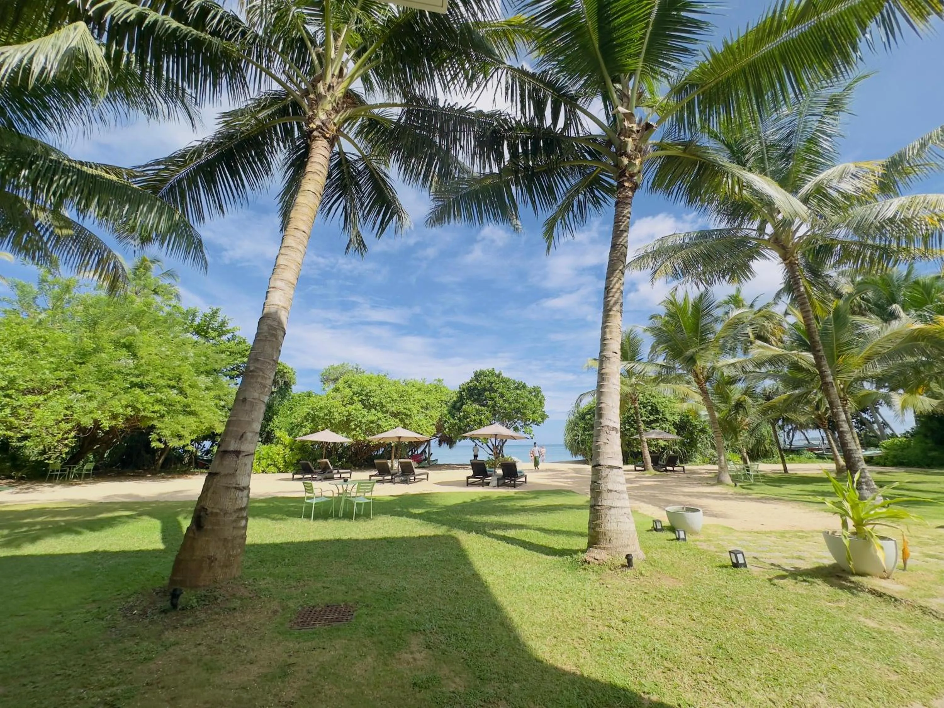 Beach in Calamansi Cove Villas