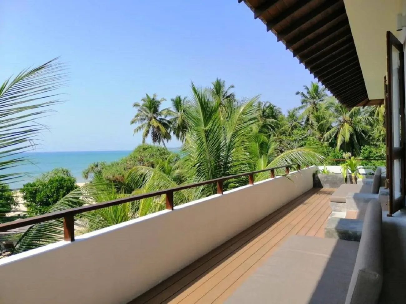 Balcony/Terrace in Calamansi Cove Villas