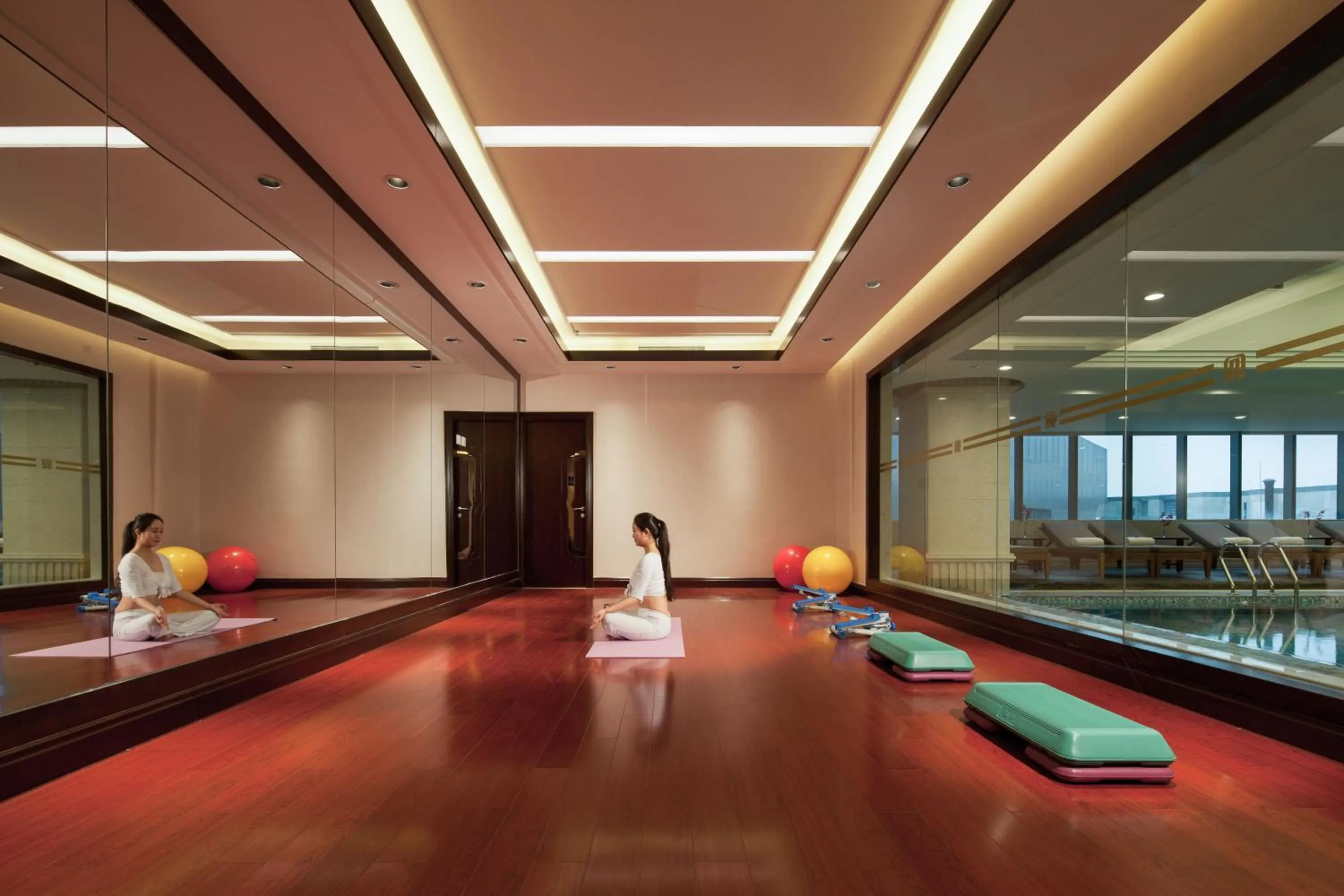 Fitness centre/facilities in Xi'an Airport Hotel