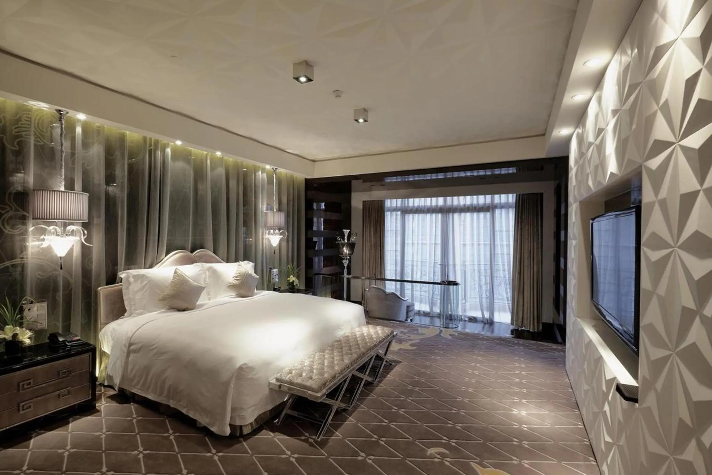 Bedroom, Bed in Chateau Star River Shanghai Minhang