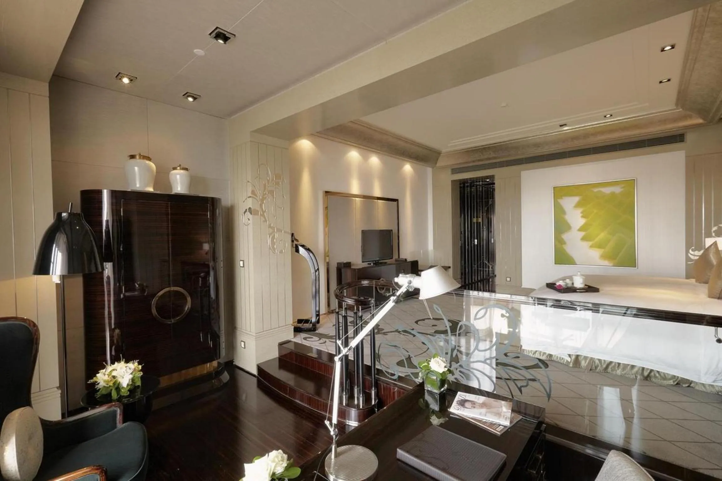 Photo of the whole room in Chateau Star River Shanghai Minhang