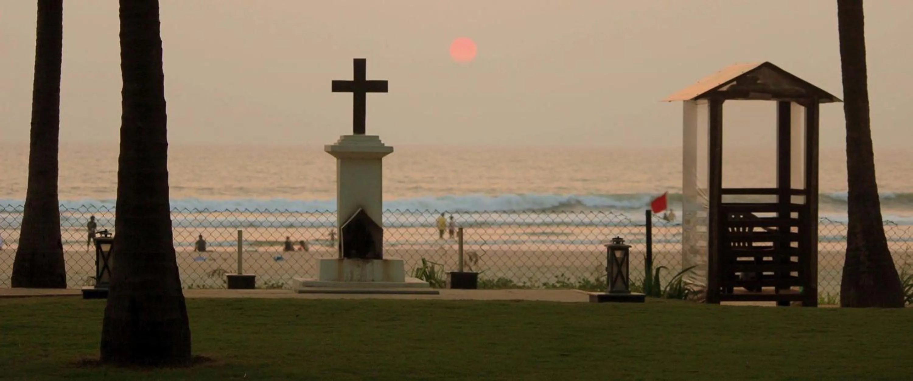 Beach in Planet Hollywood Beach Resort Goa