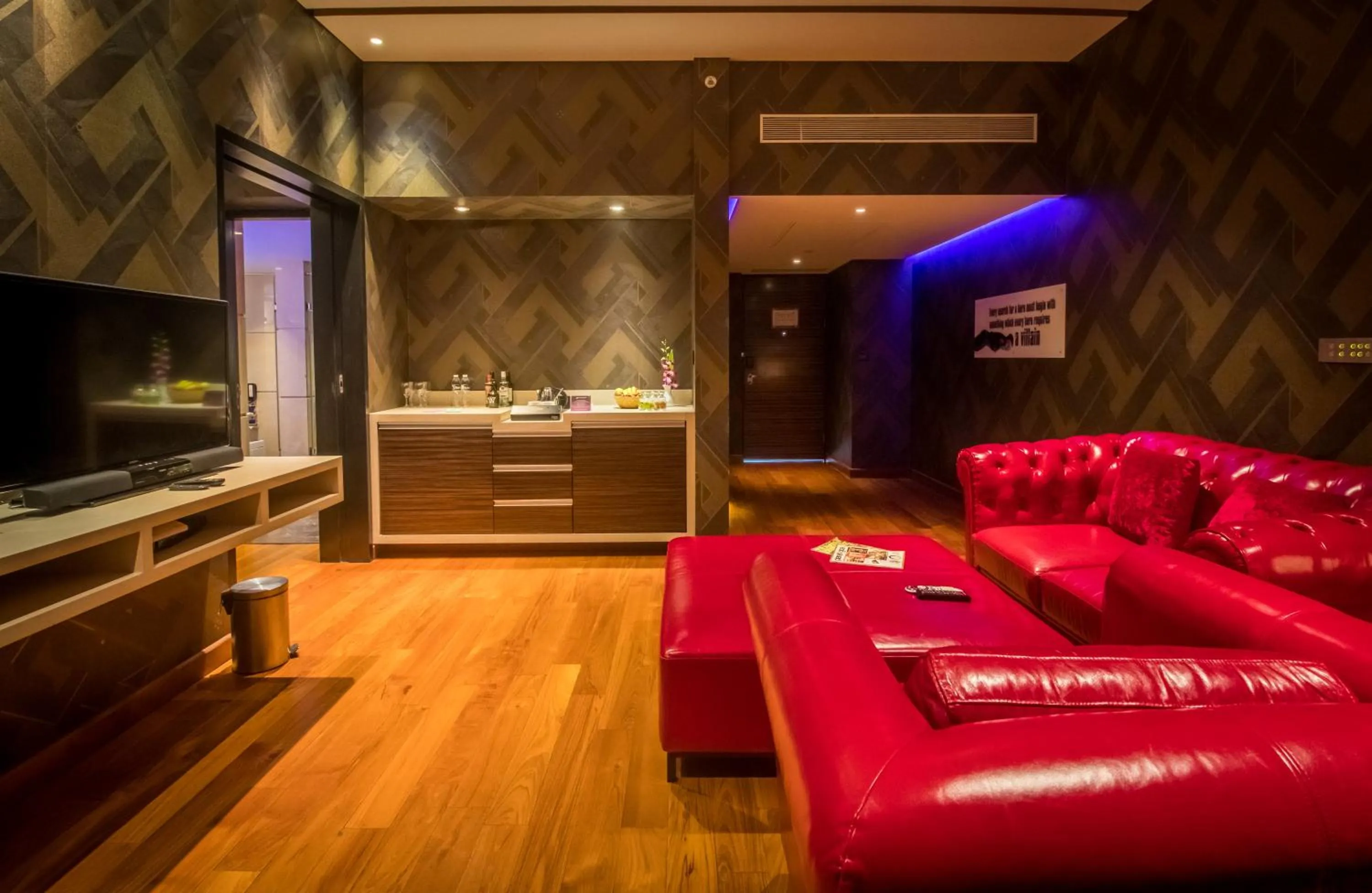 Living room in Planet Hollywood Beach Resort Goa