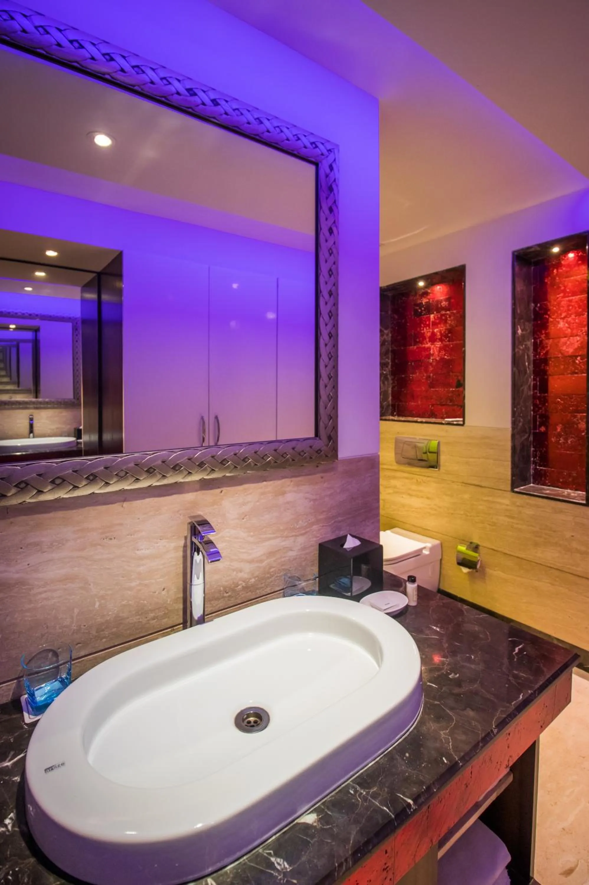 Bathroom in Planet Hollywood Beach Resort Goa