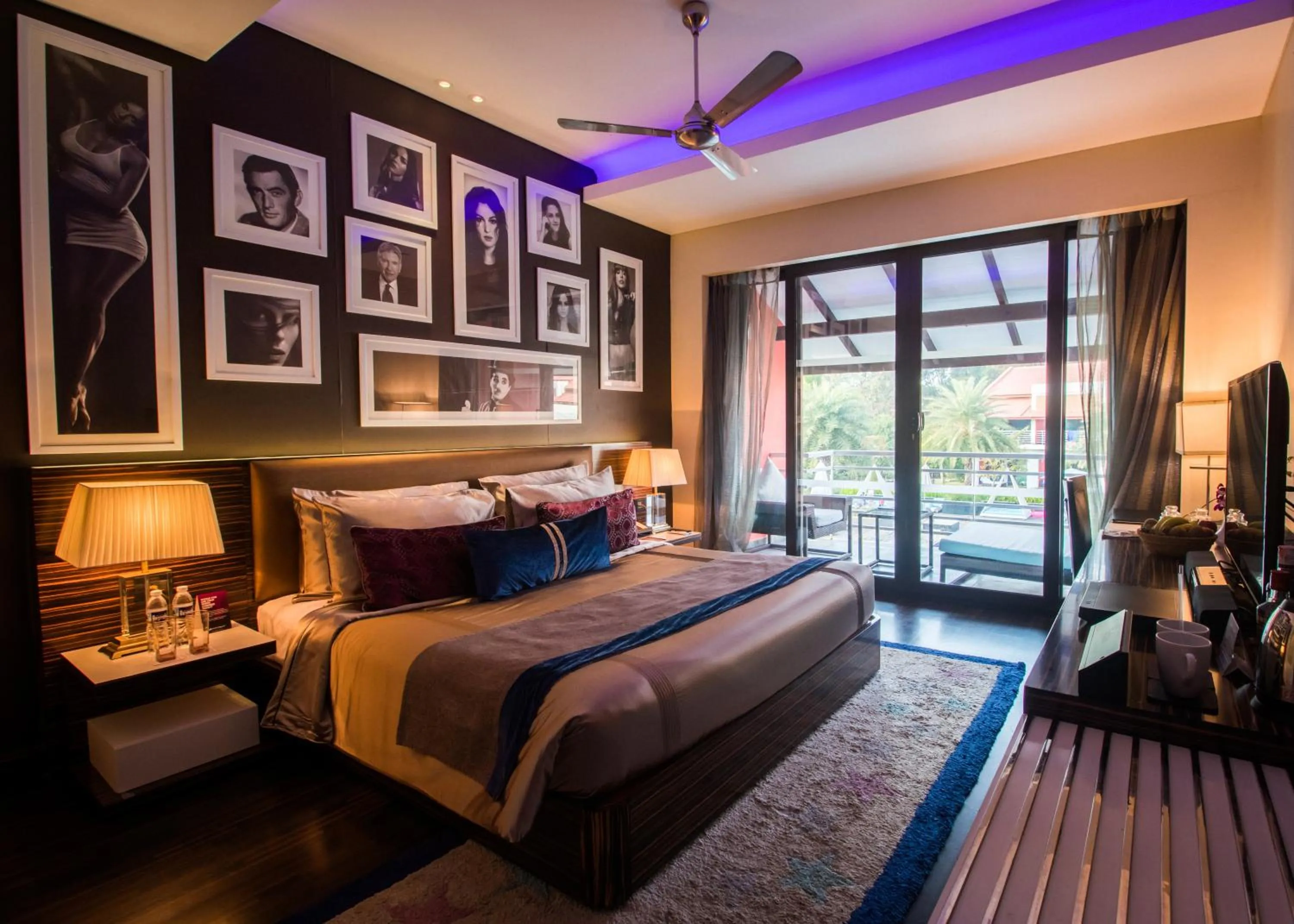 Bedroom, Bed in Planet Hollywood Beach Resort Goa
