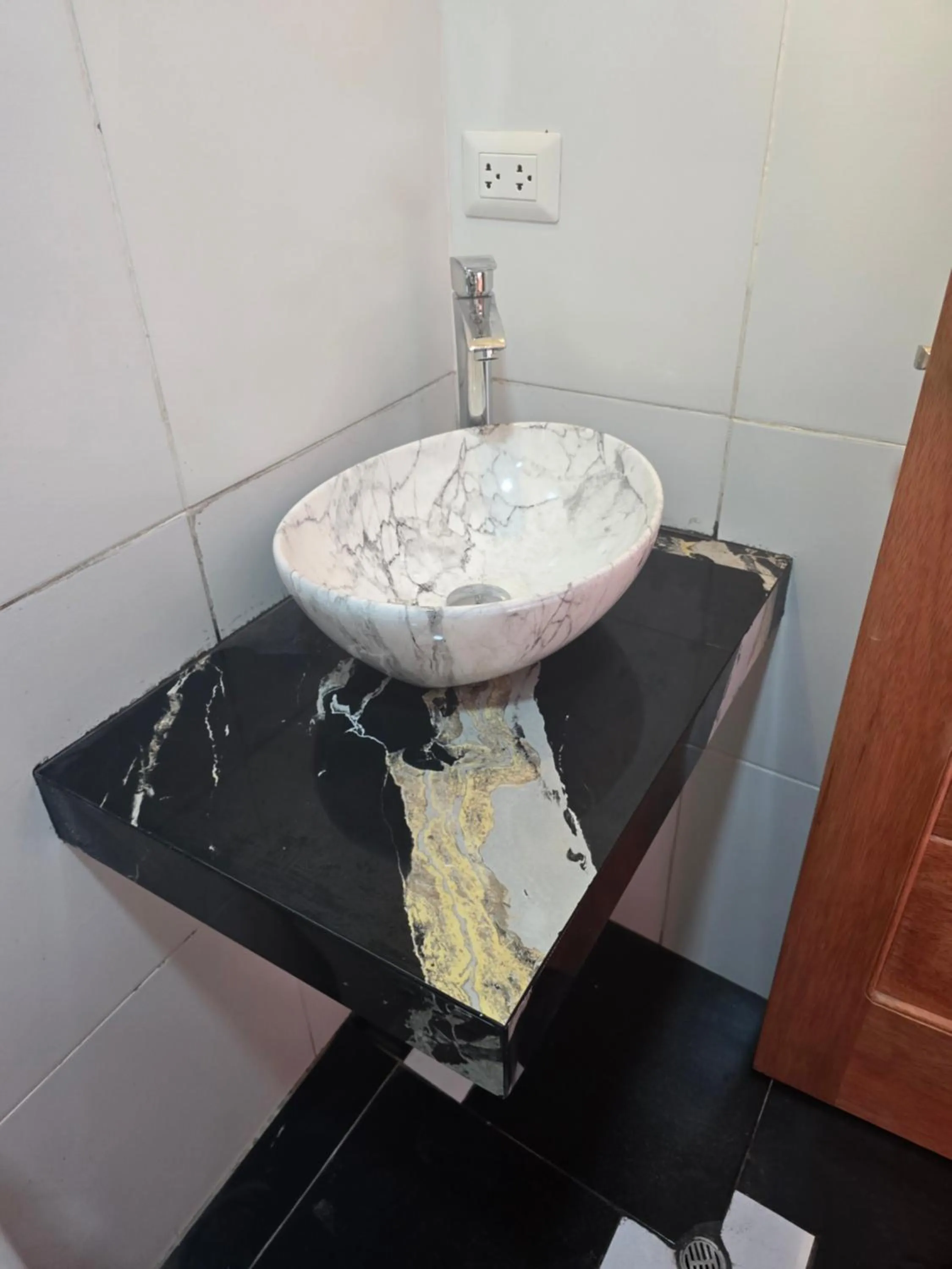 Bathroom in Andenes del Inca Hotel