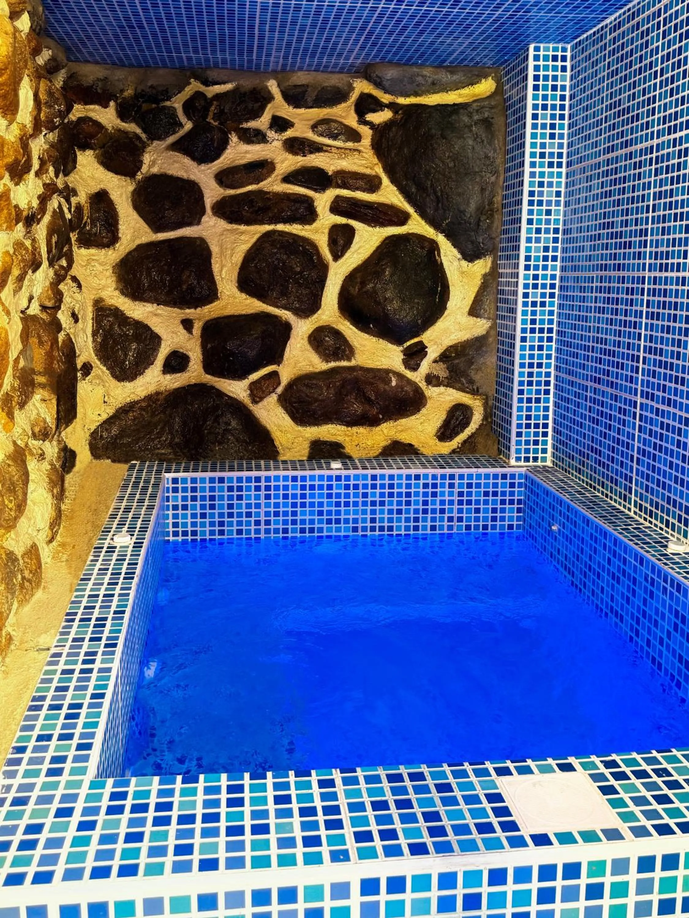 Hot Tub in Andenes del Inca Hotel