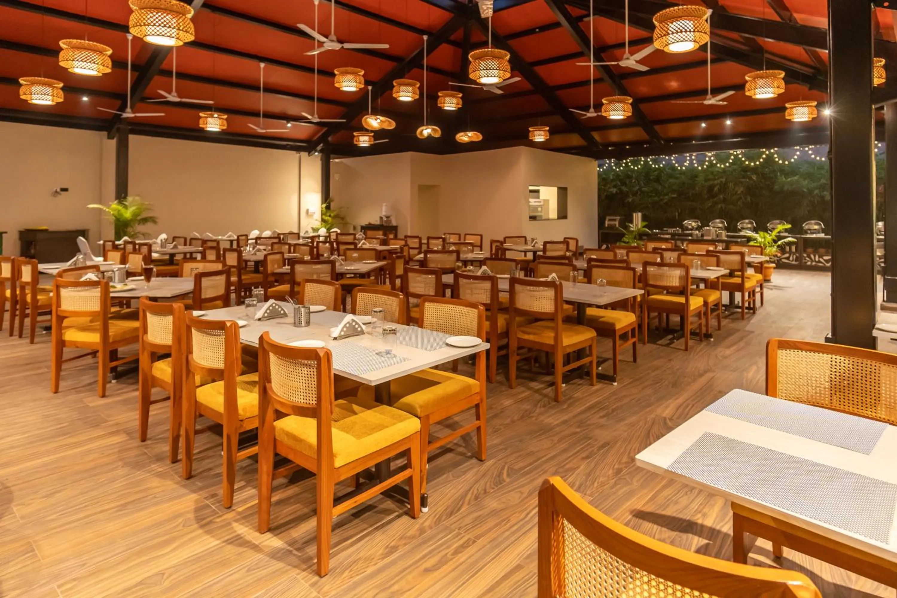 Restaurant/places to eat in Somy Plaza Calangute Goa - Formerly Somy Resort