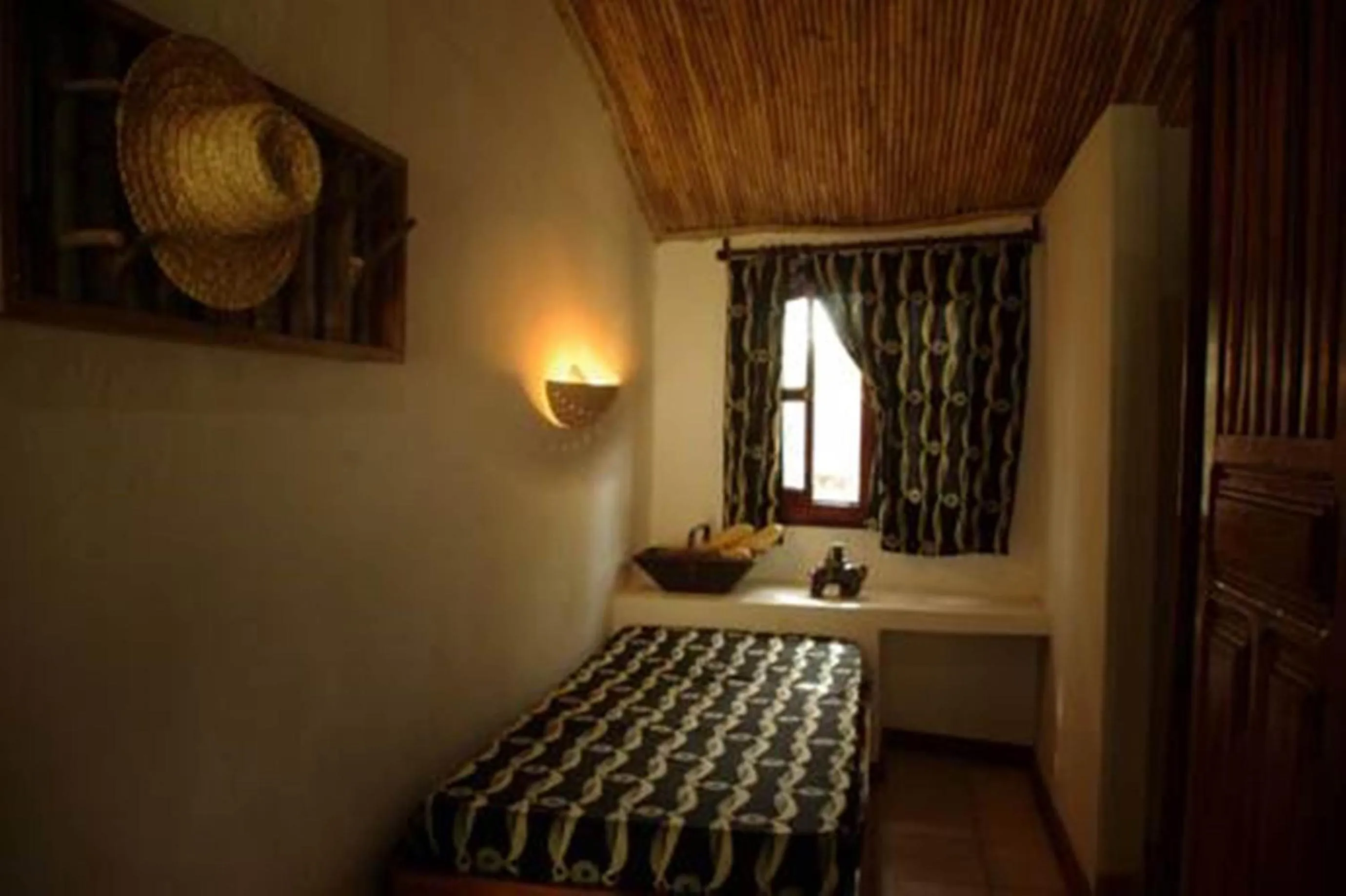 Bedroom, Bed in Bed and breakfast Keur Niaye