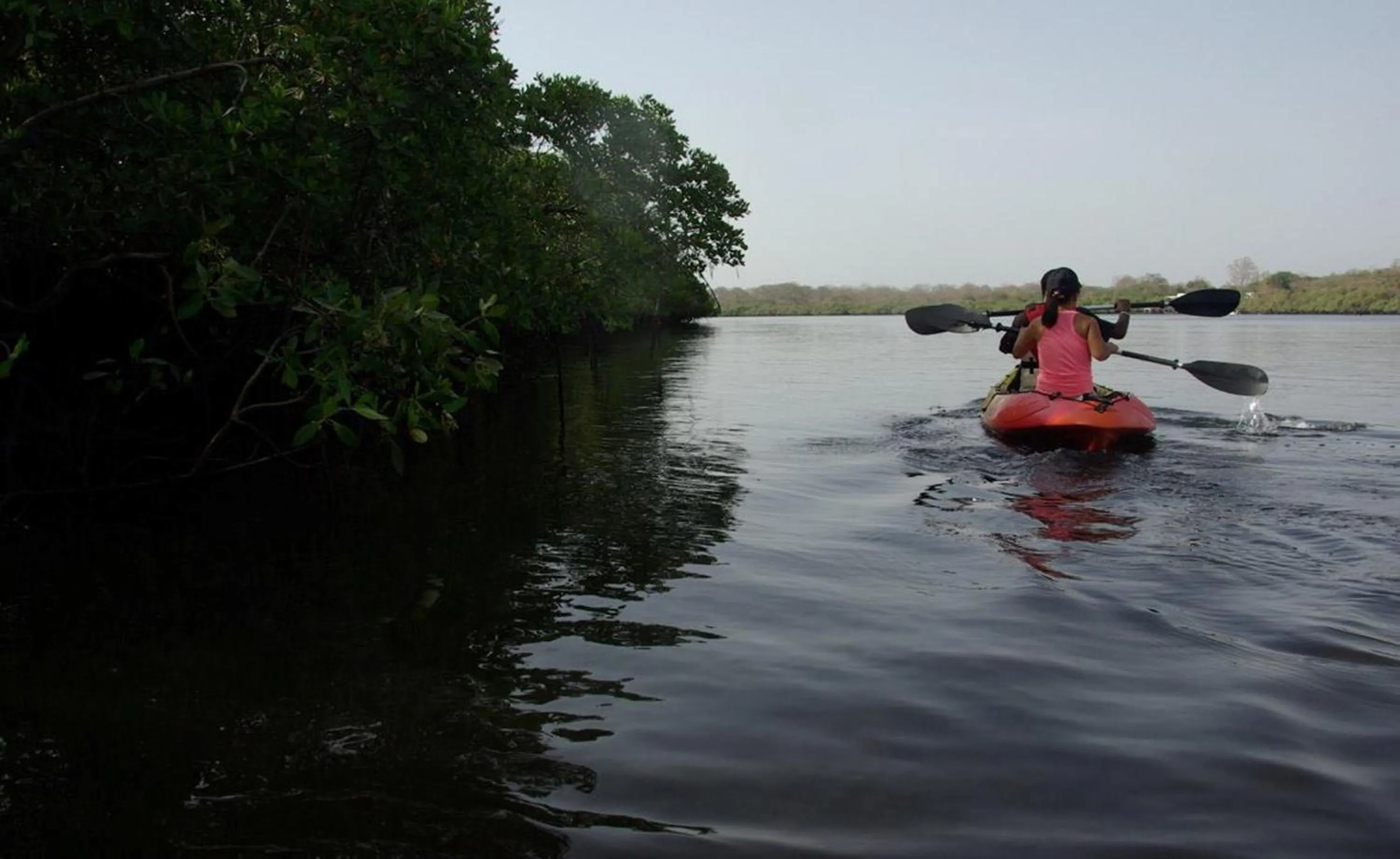 Canoeing in Bed and breakfast Keur Niaye