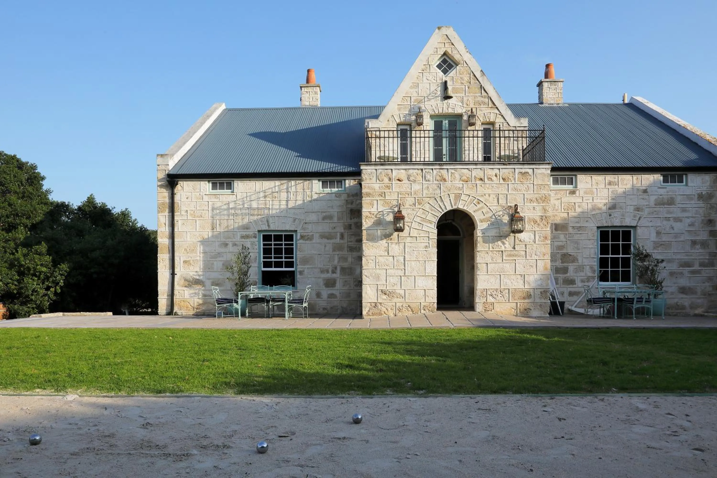 Property building in Coot Club