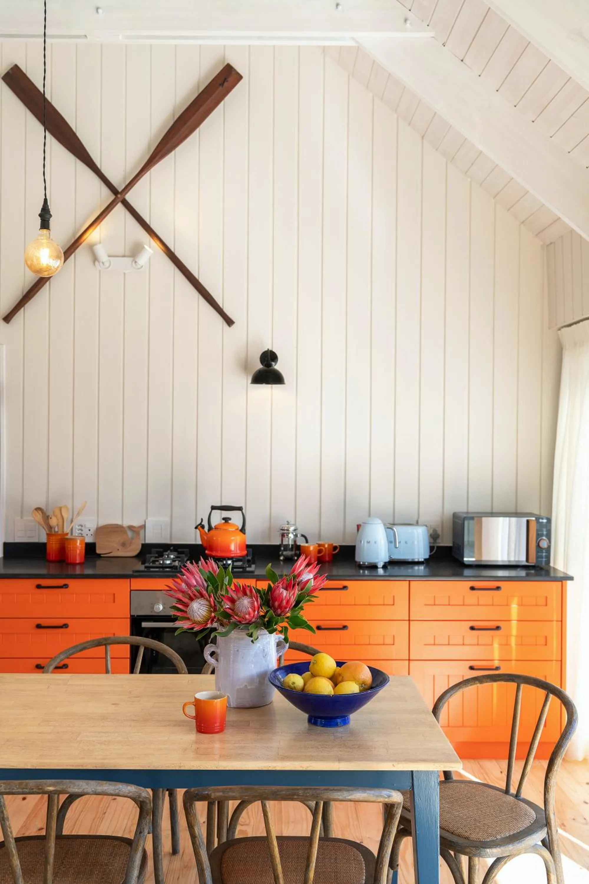 Kitchen or kitchenette in Coot Club