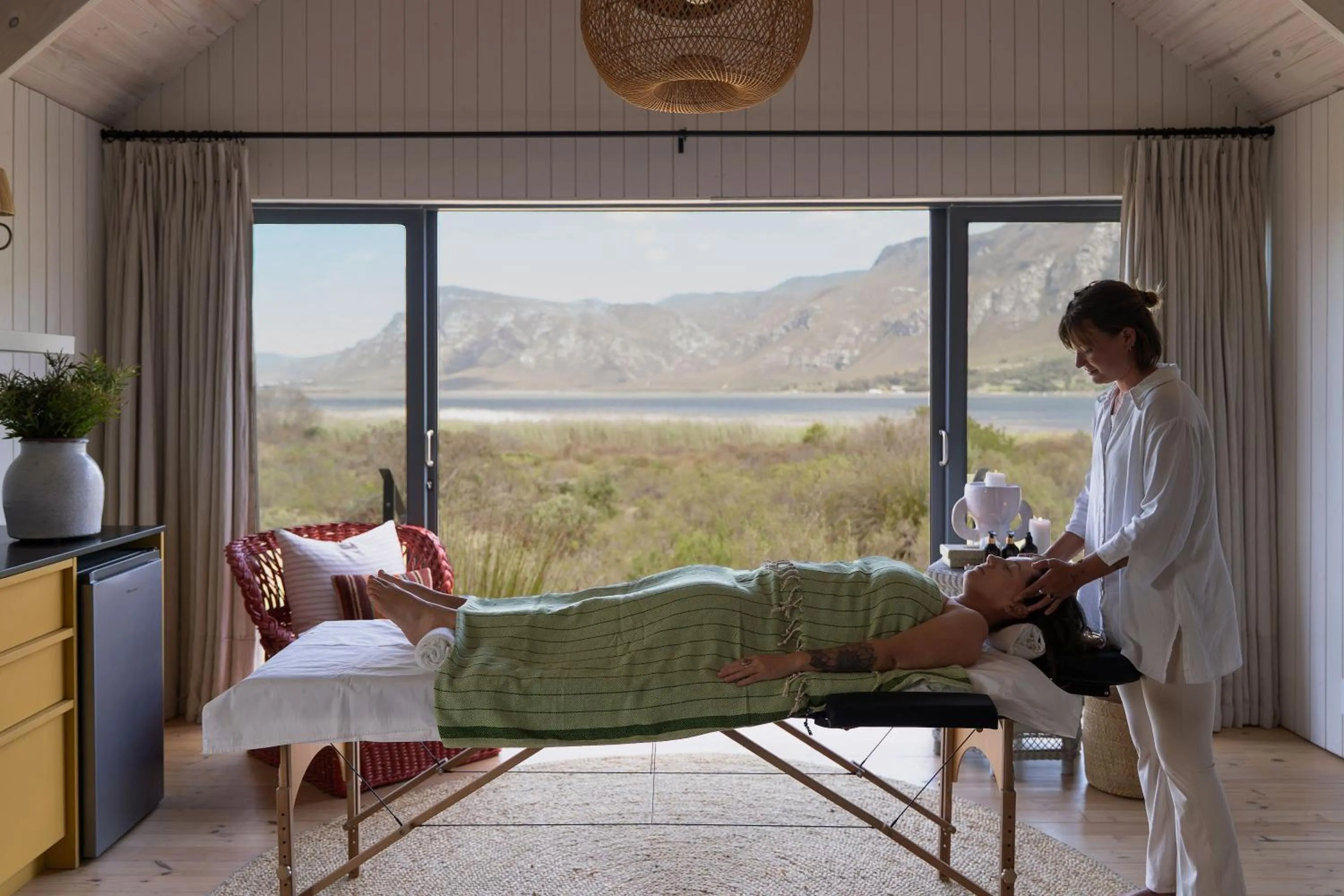 Massage in Coot Club