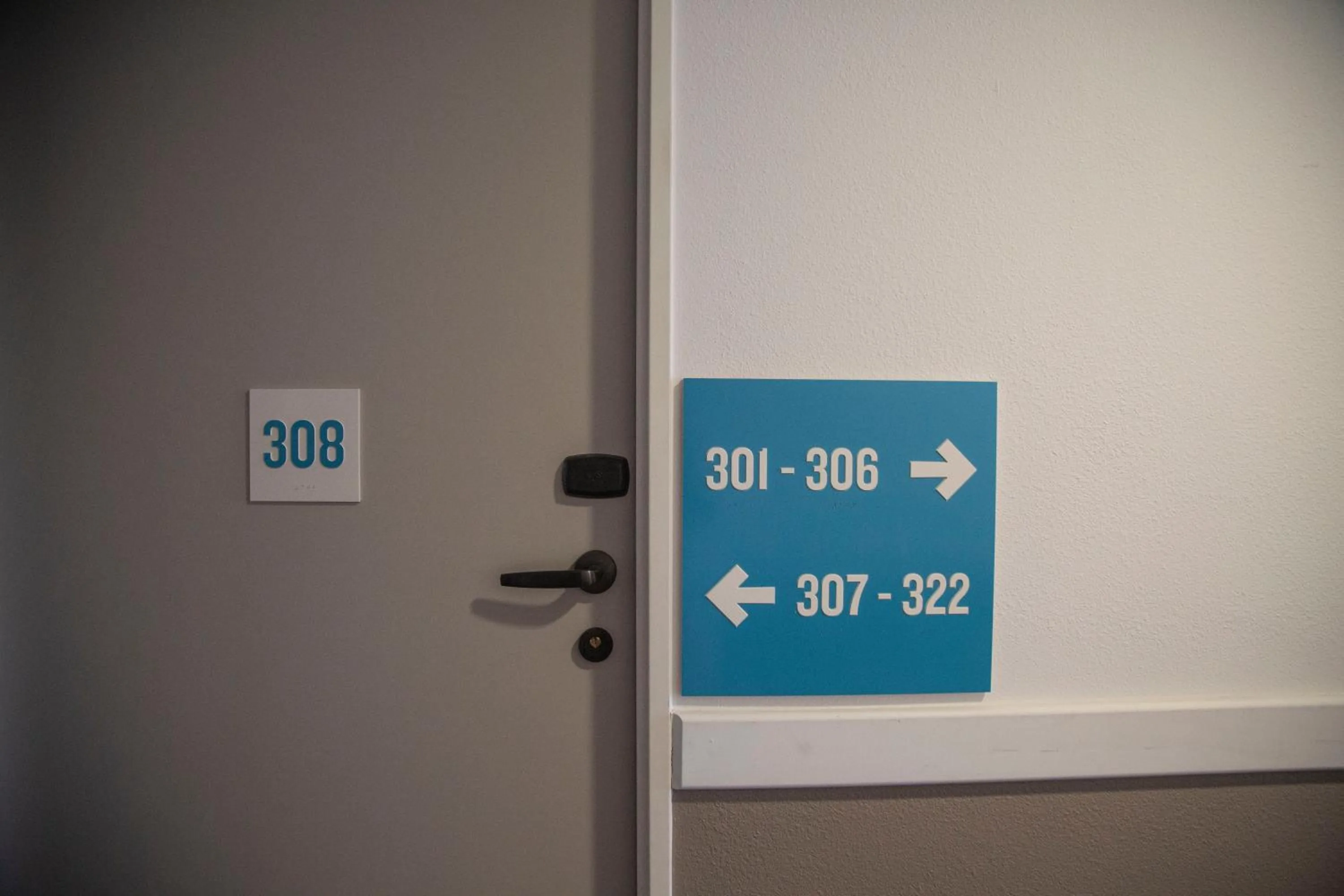 Property building in Kyriad Direct Arras - Saint-Laurent-Blangy - Parc Expo