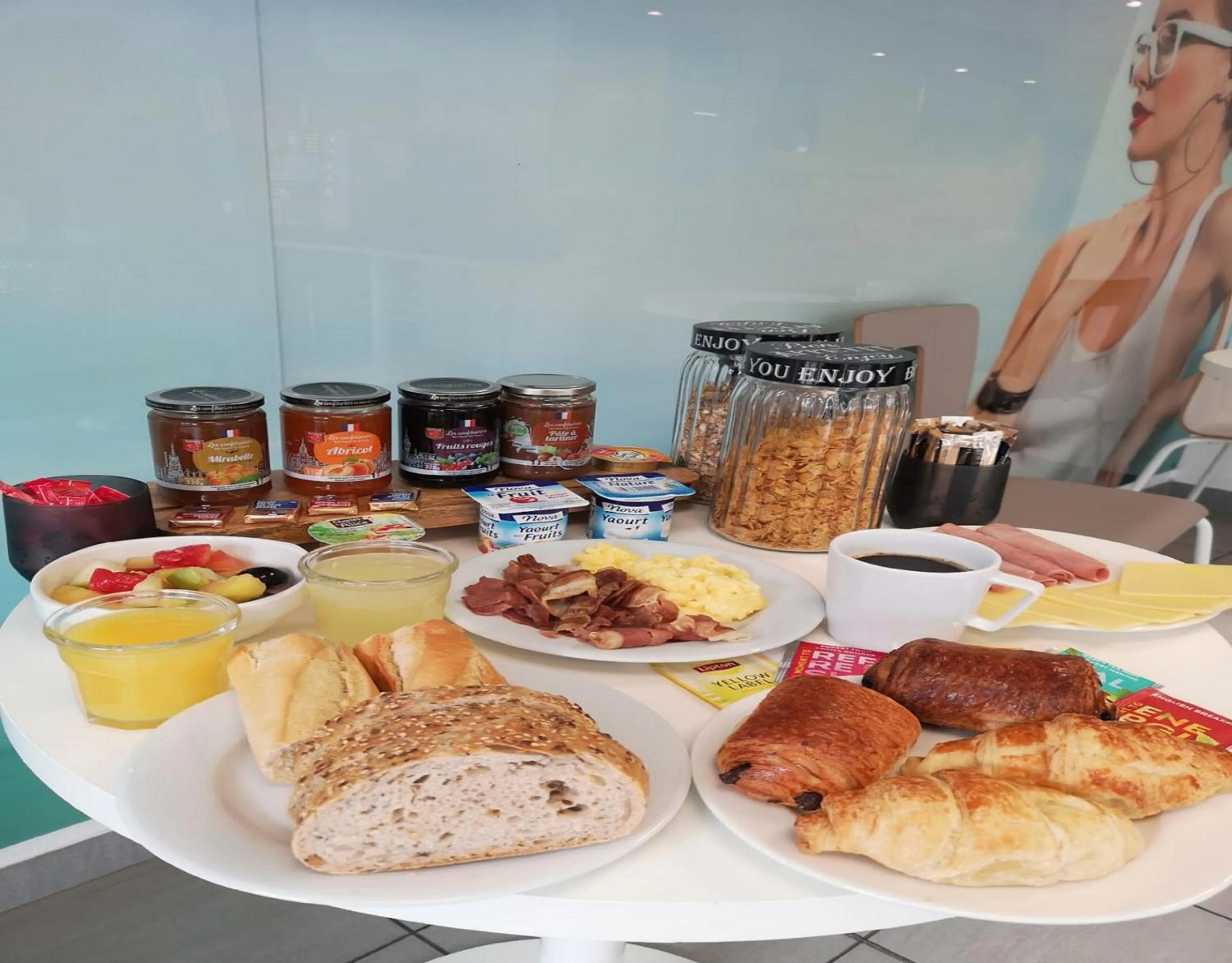 Breakfast in Kyriad Direct Arras - Saint-Laurent-Blangy - Parc Expo