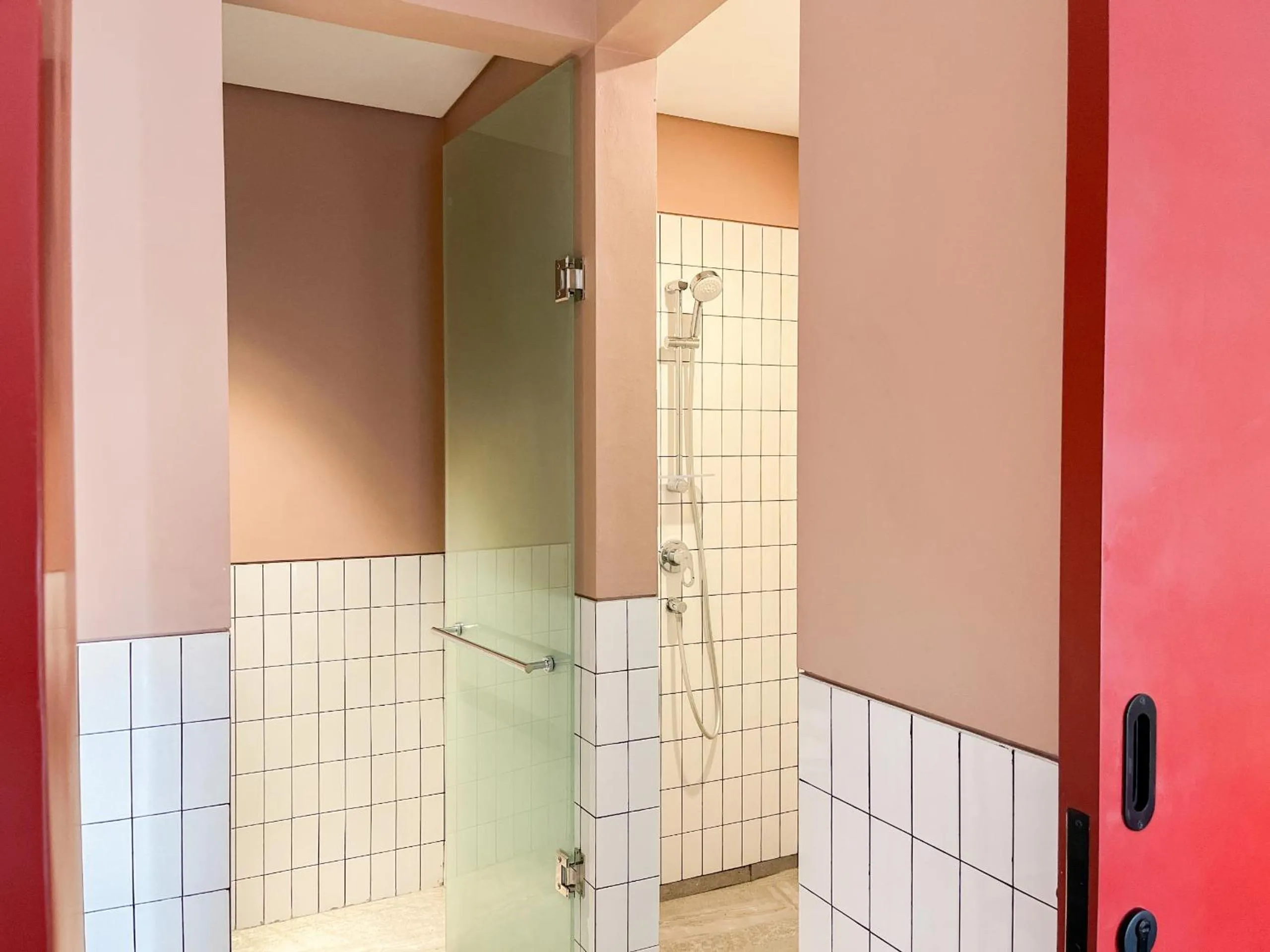 Shower in Kotta GO Hotel Tegal