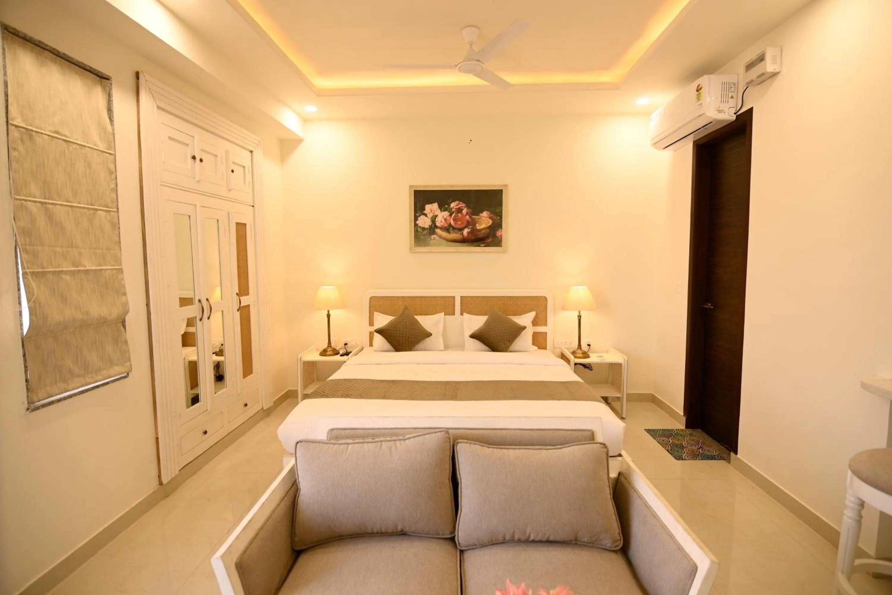 Seating area, Bed in Casa99