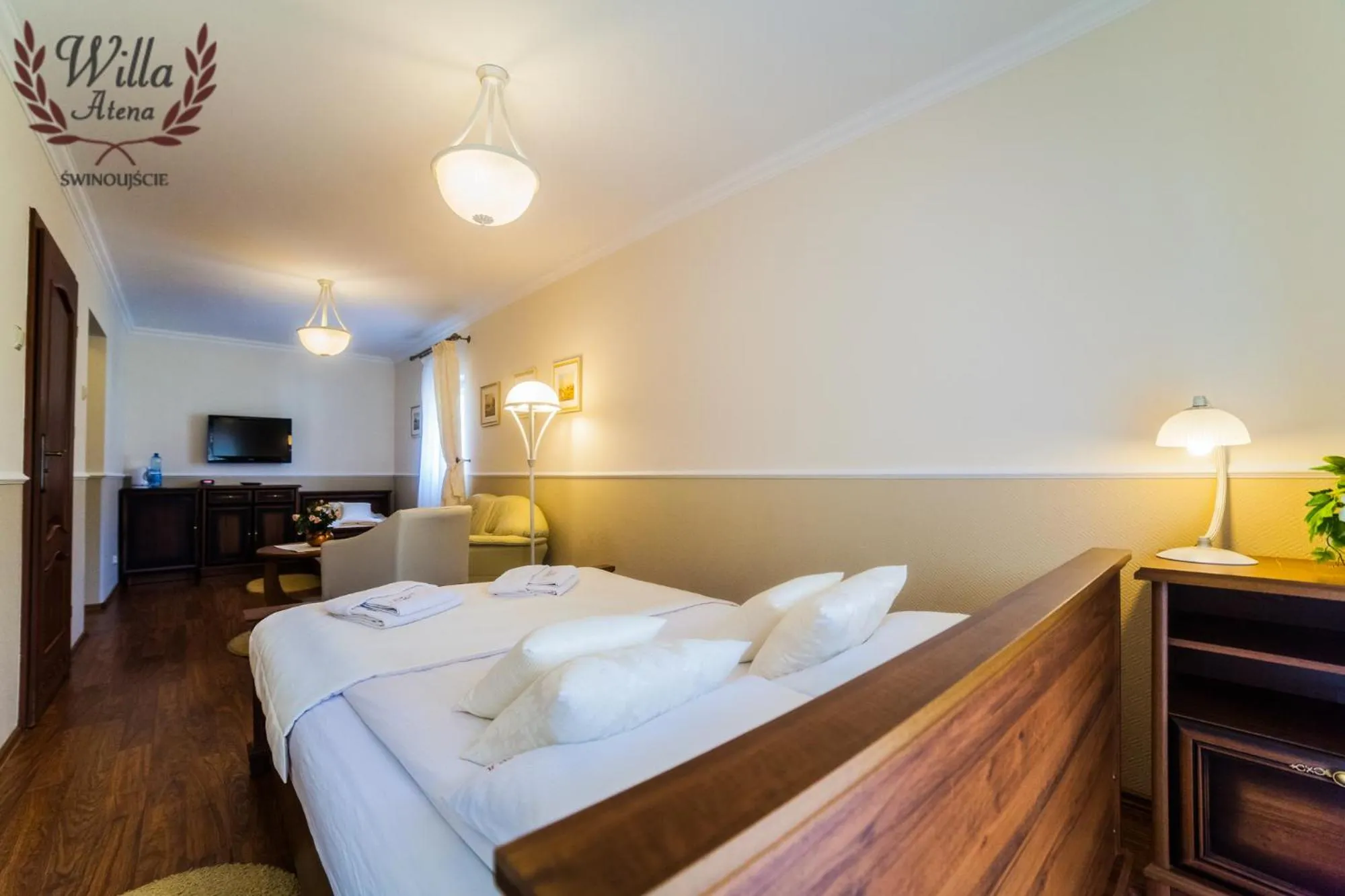 Photo of the whole room, Bed in Willa Atena