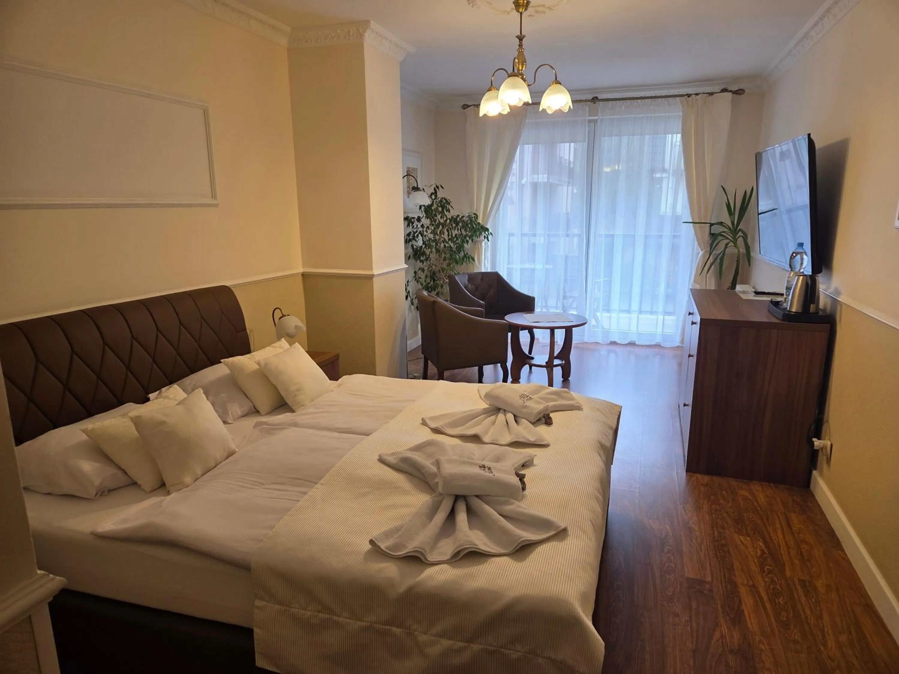 Photo of the whole room, Bed in Willa Atena