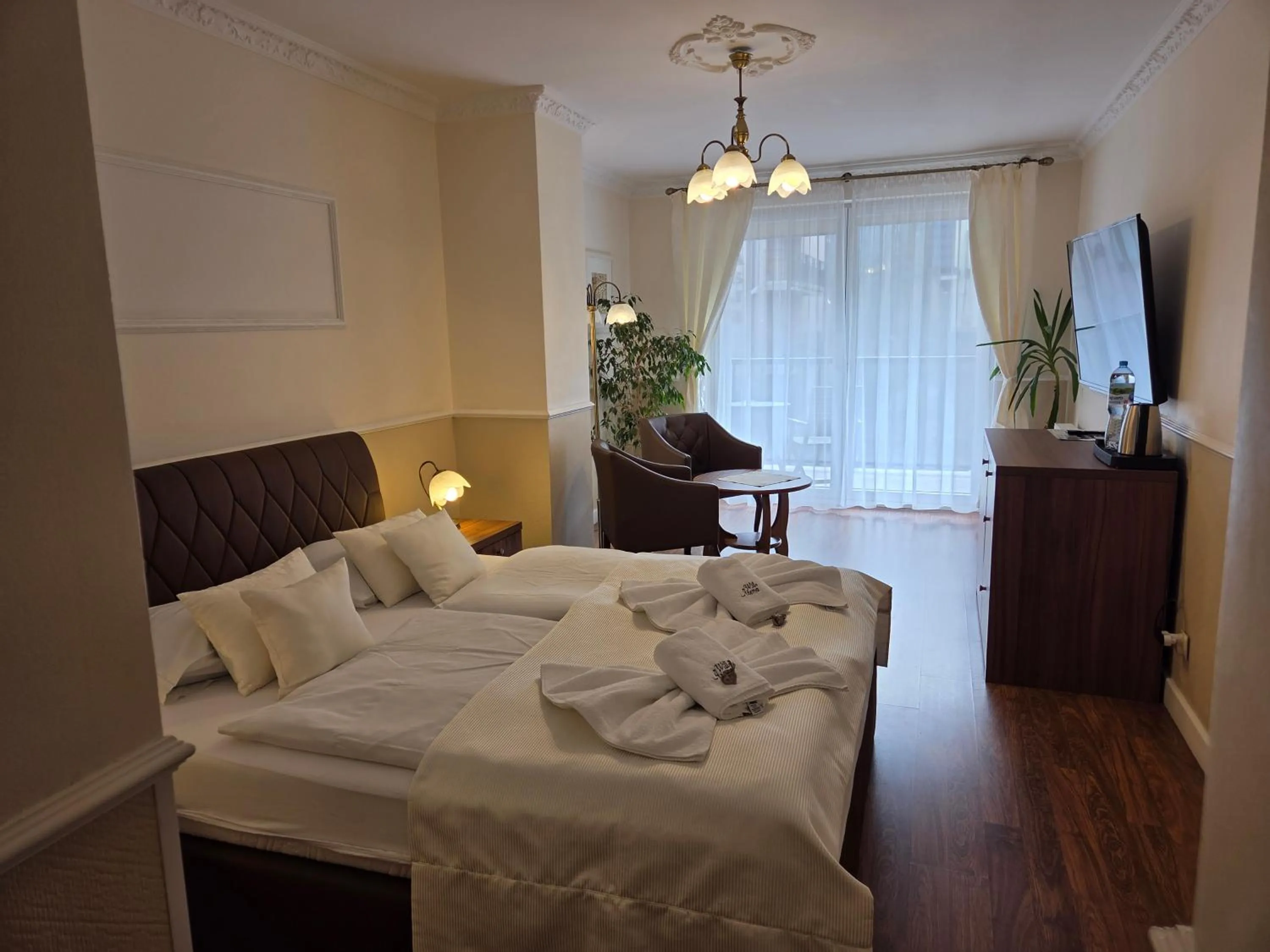 Photo of the whole room, Bed in Willa Atena