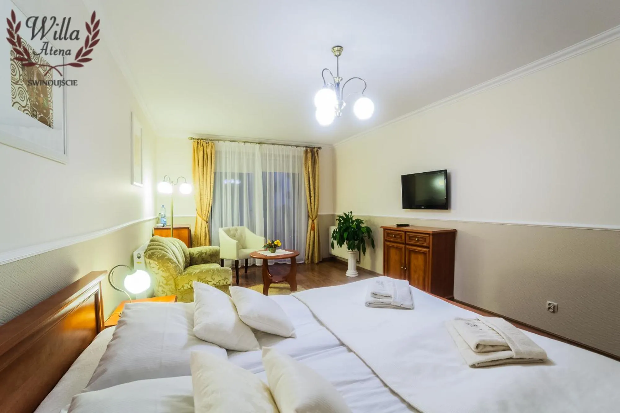 Photo of the whole room, Bed in Willa Atena