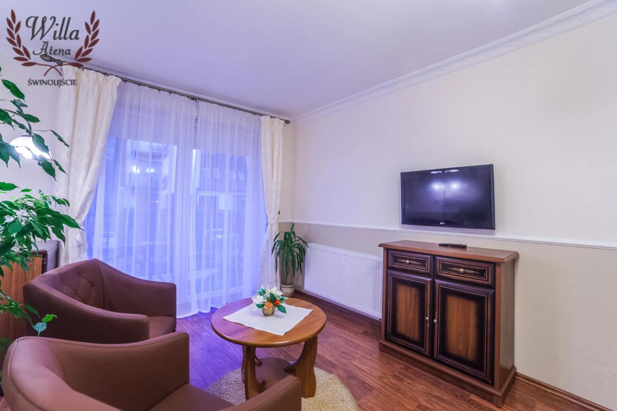 Photo of the whole room in Willa Atena