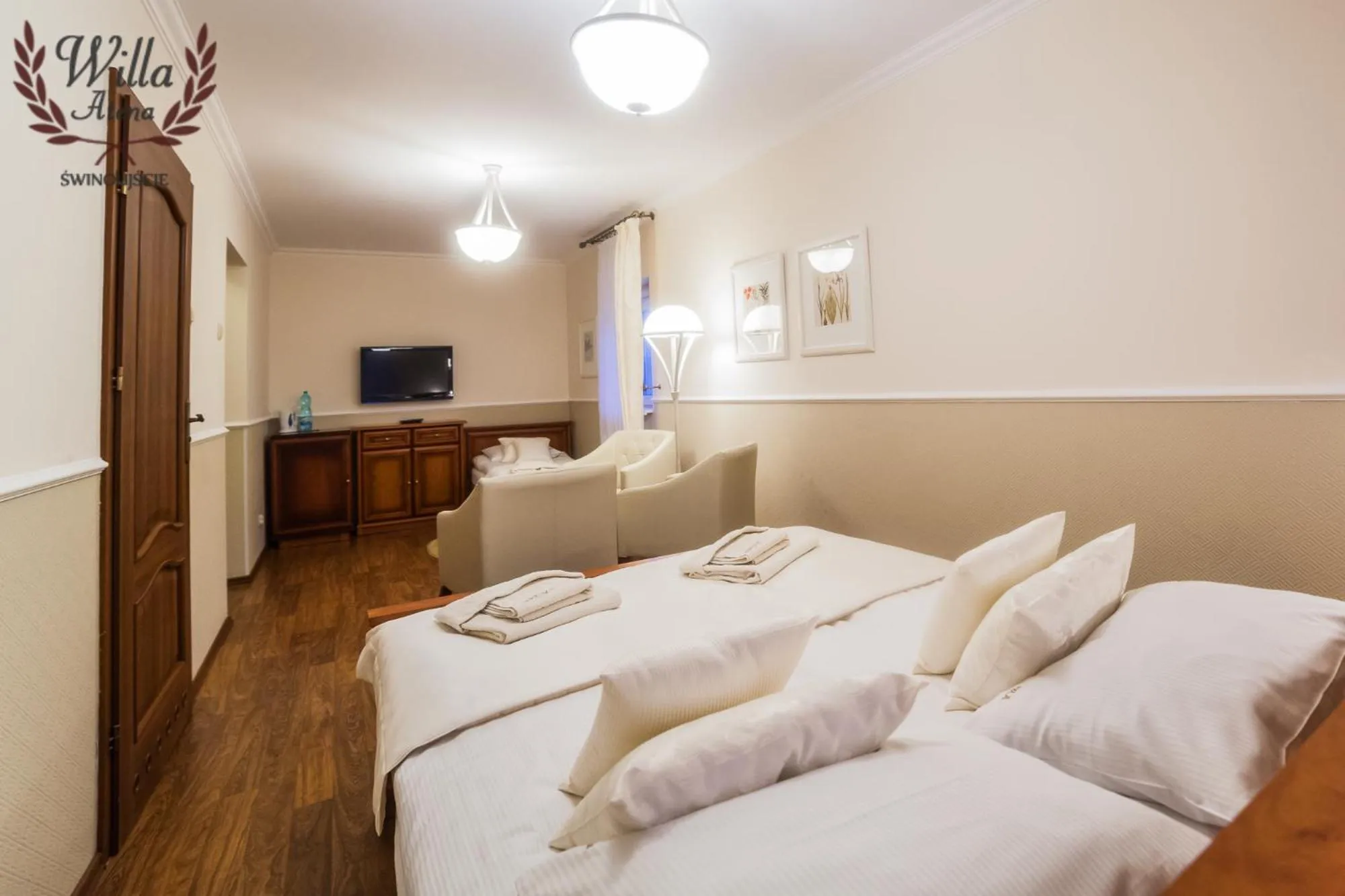 Photo of the whole room, Bed in Willa Atena