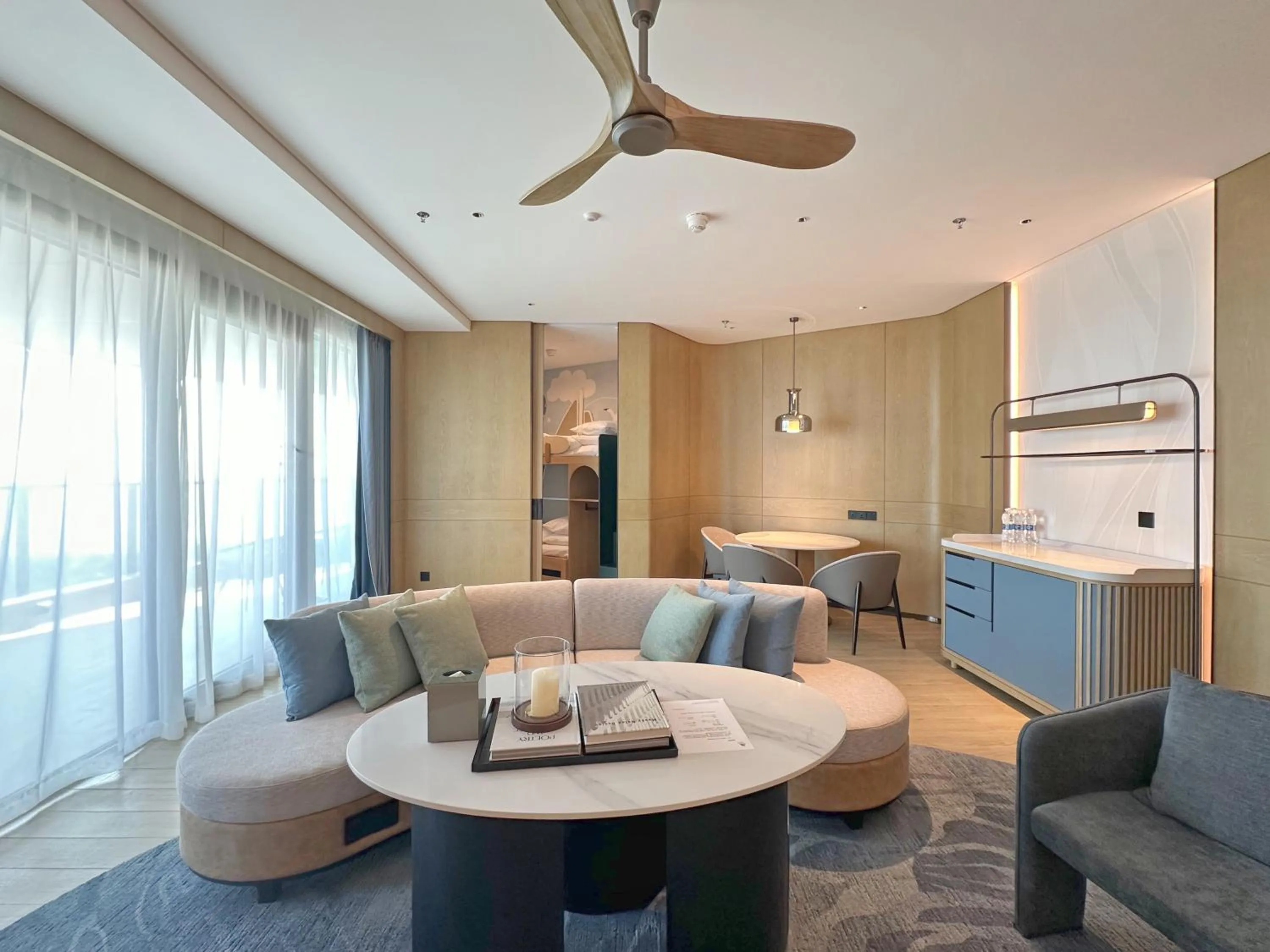 Living room in Beihai Marriott Resort