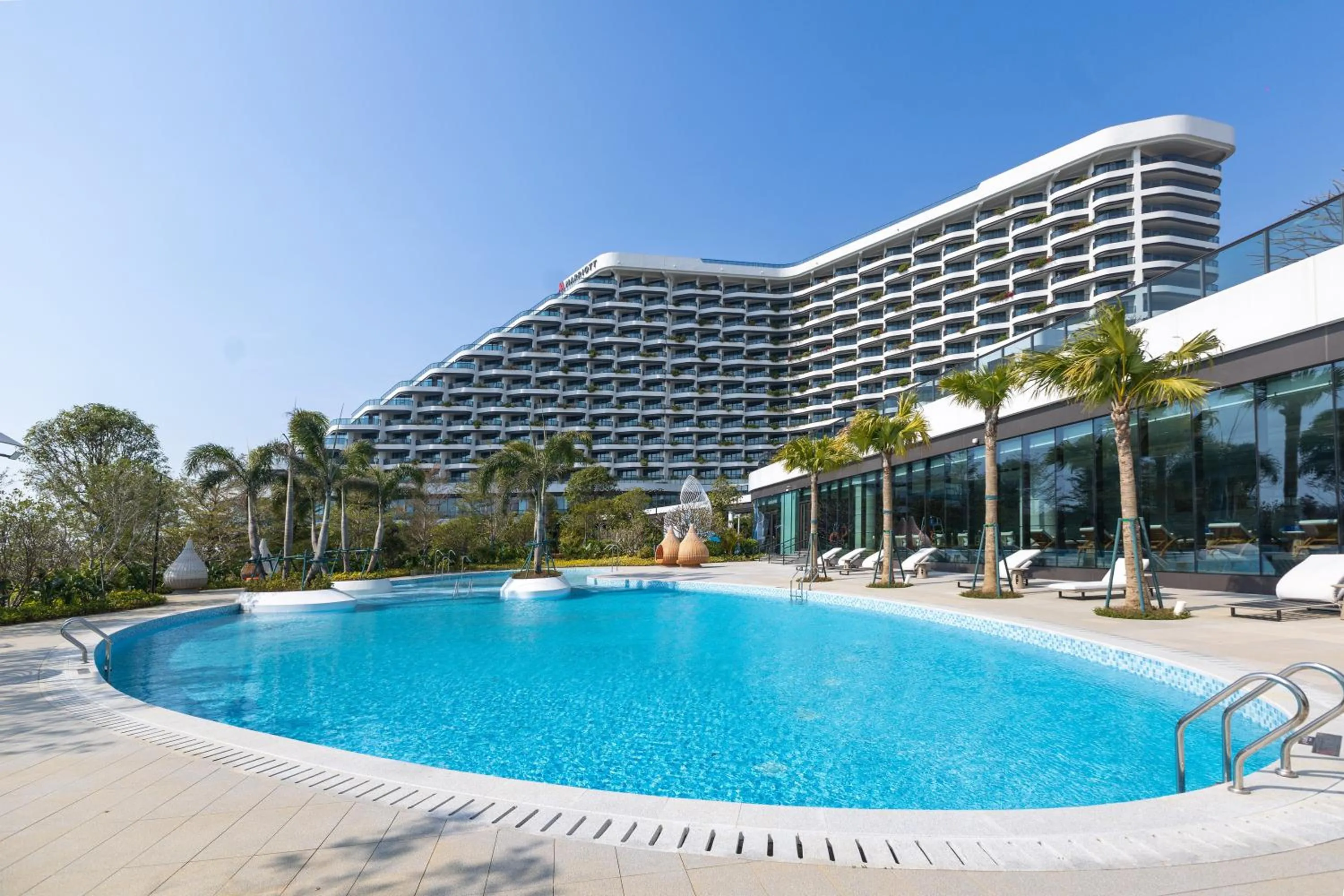 Property building in Beihai Marriott Resort